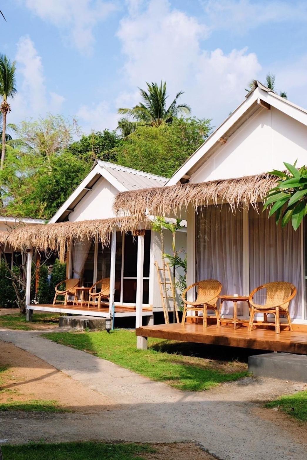 Bungalow with Garden View,1735201488:JPEG