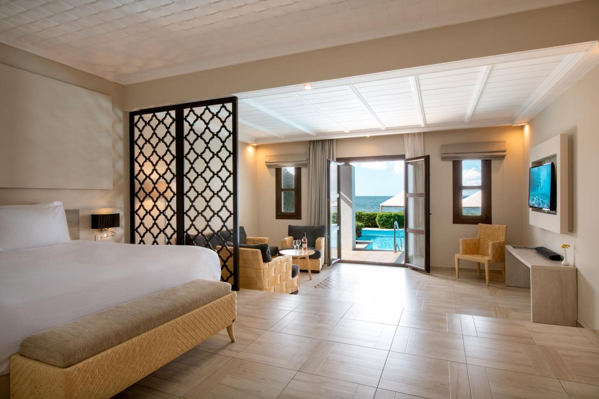 Suite Private Pool,1649877165:JPEG