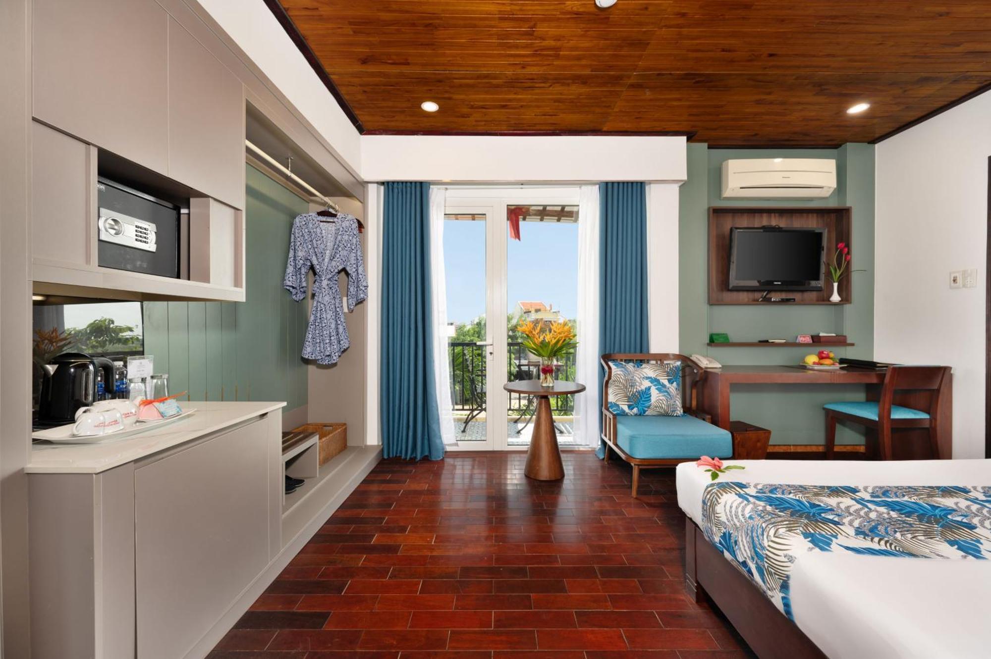 Superior Double Room with Garden View