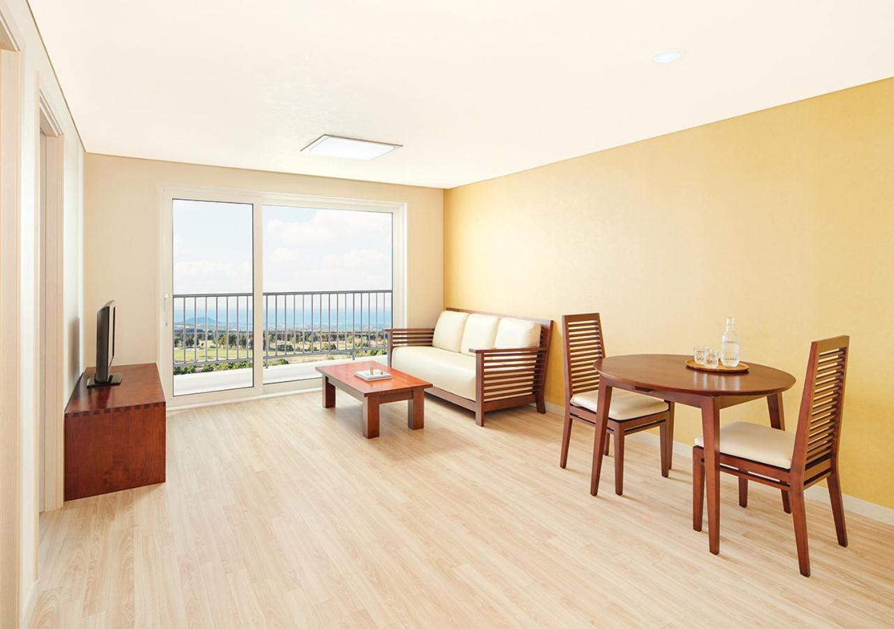 Deluxe Room (NO Kitchen)