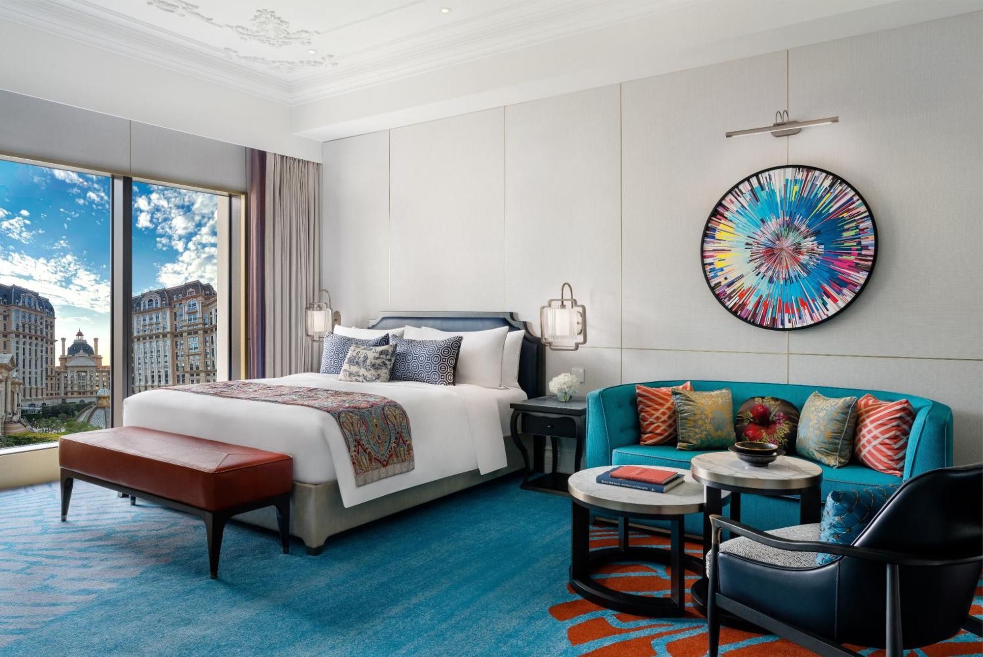 Deluxe King Room (Garden View)