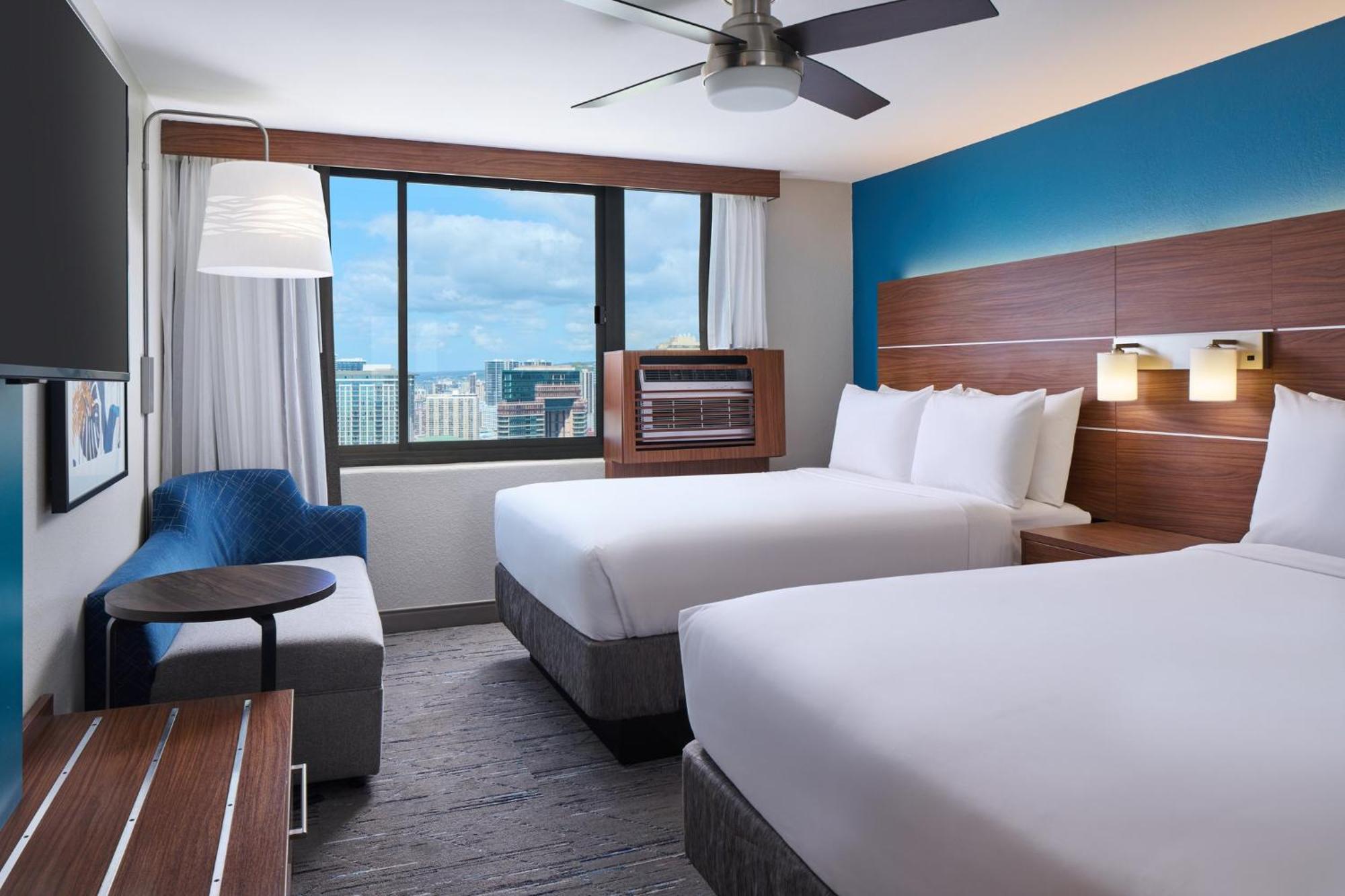 Queen Room Two Queen Beds City View