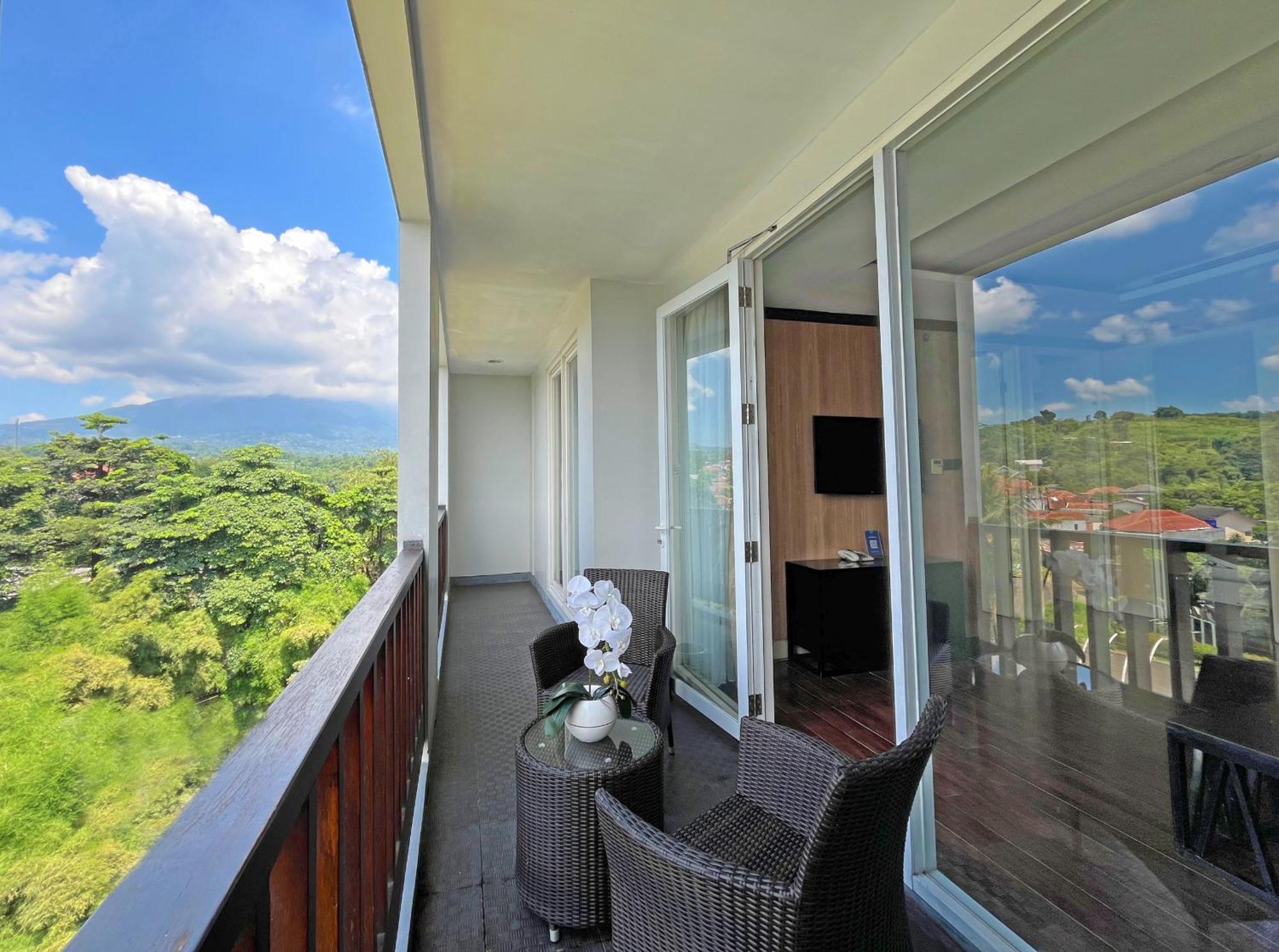 One-Bedroom Apartment,1654261525:JPEG