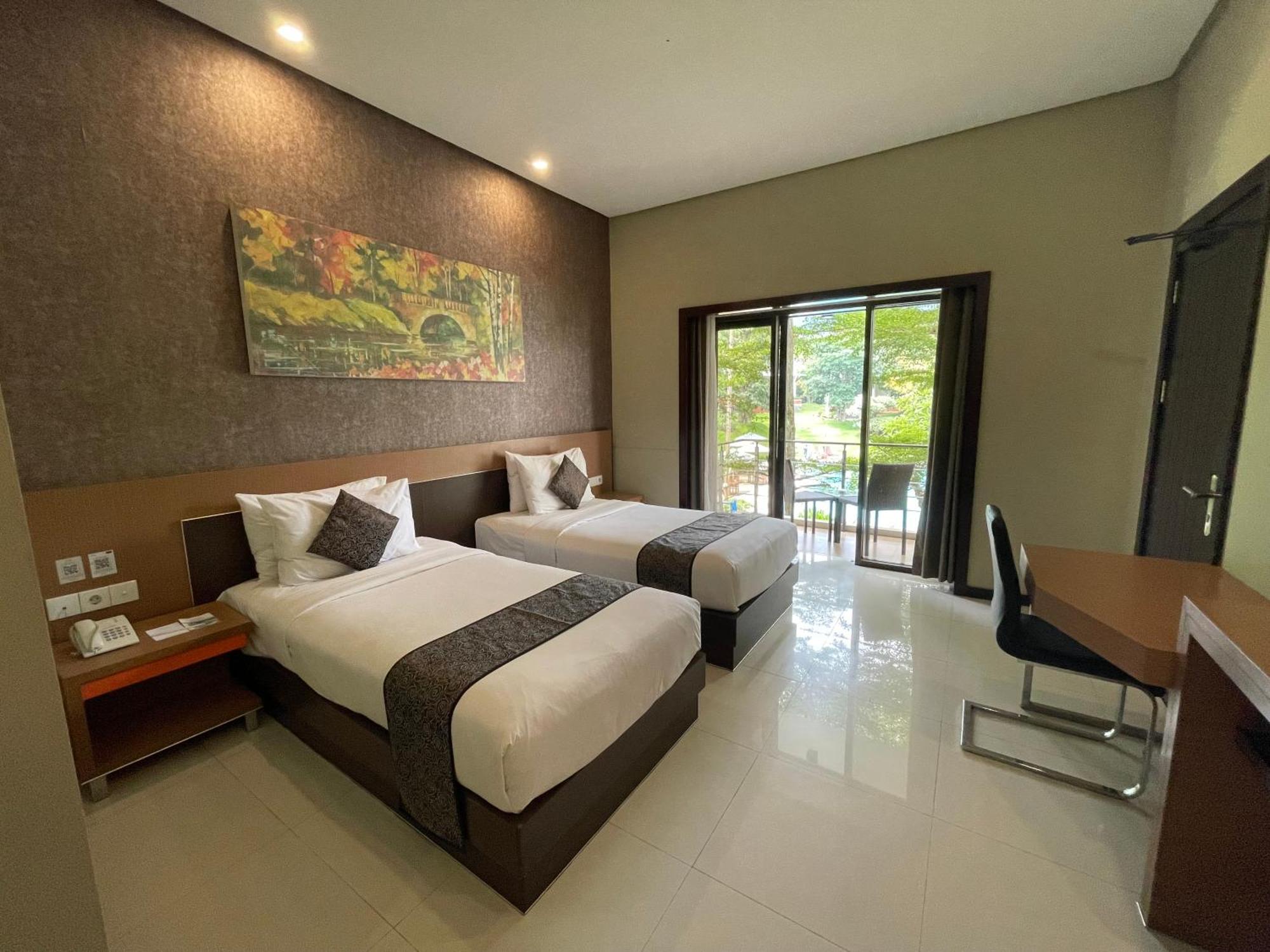 Twin Room with Balcony,1654304033:JPEG