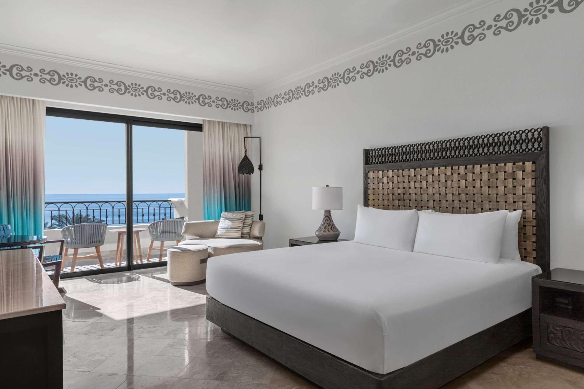 Deluxe King Room with Ocean View,1742648455:JPEG