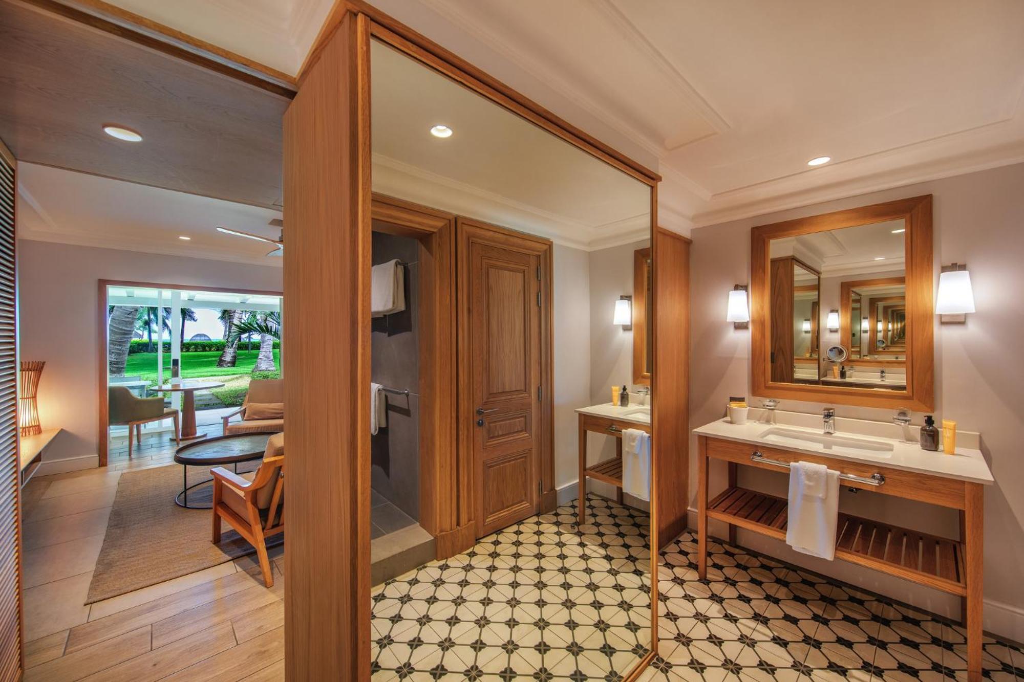 Premium Suite,1660308794:JPEG