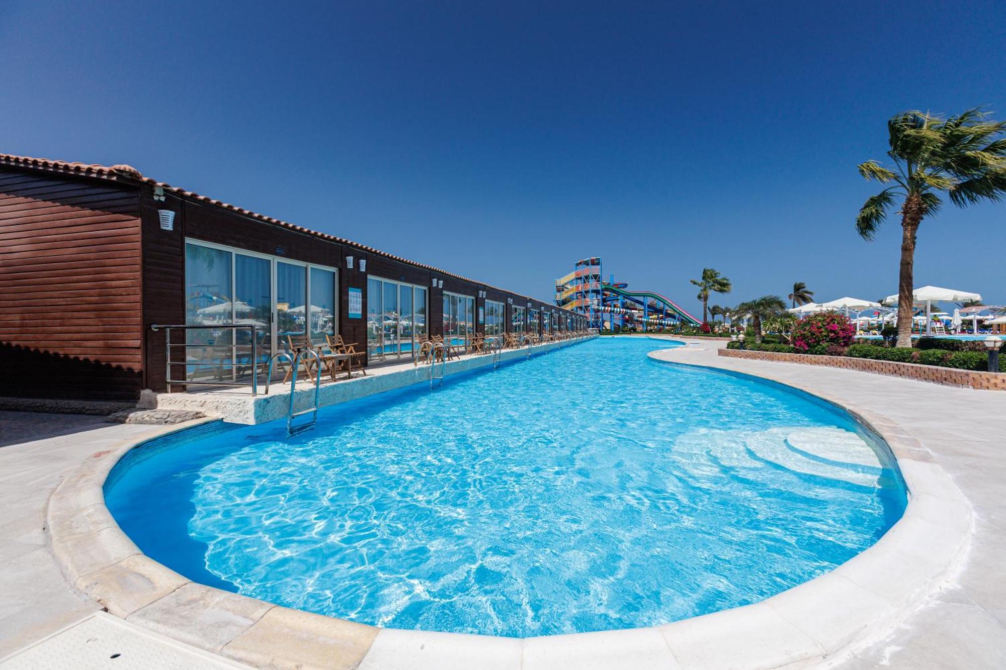 Swim-Up Room,1661314562:JPEG