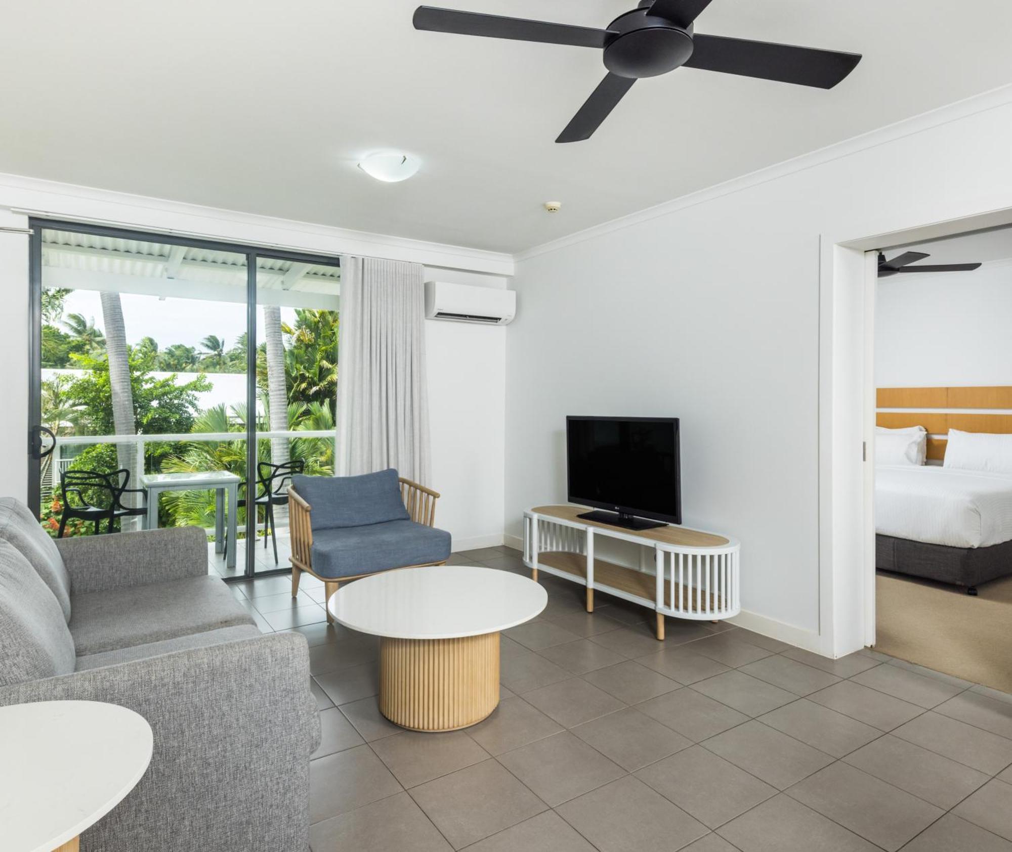 One-Bedroom Apartment with Garden View,1666643288:JPEG