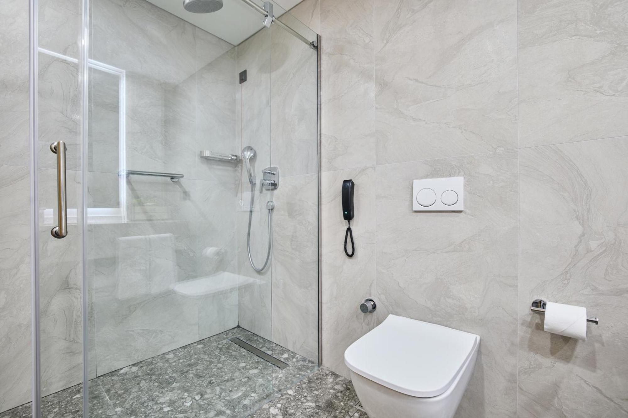 Superior Room with 1 double bed and Sofa, Pools ide