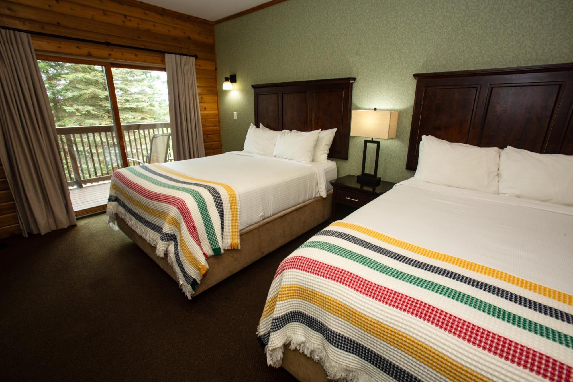 Deluxe Queen Room
