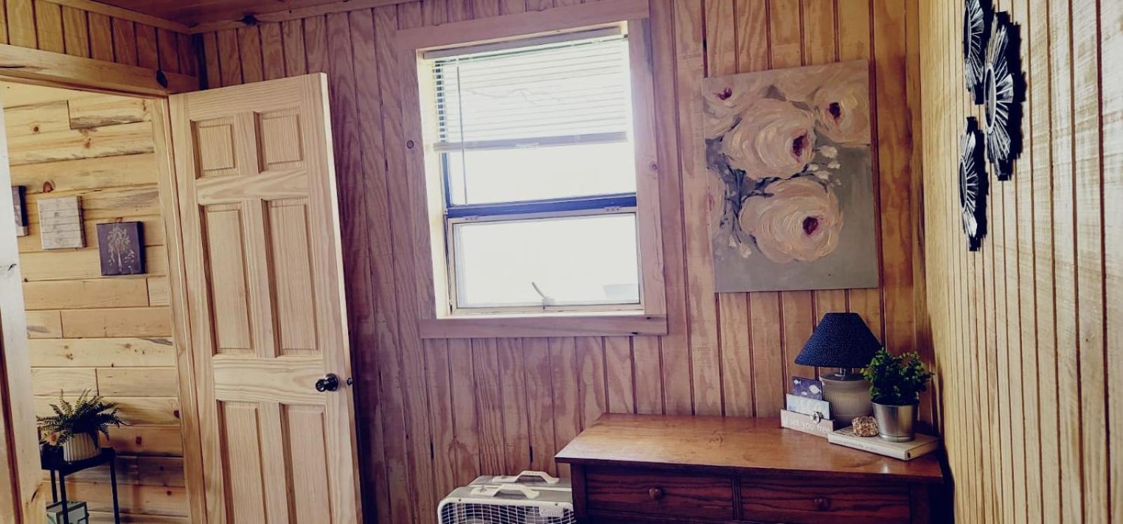 Family Room,1678125350:JPEG