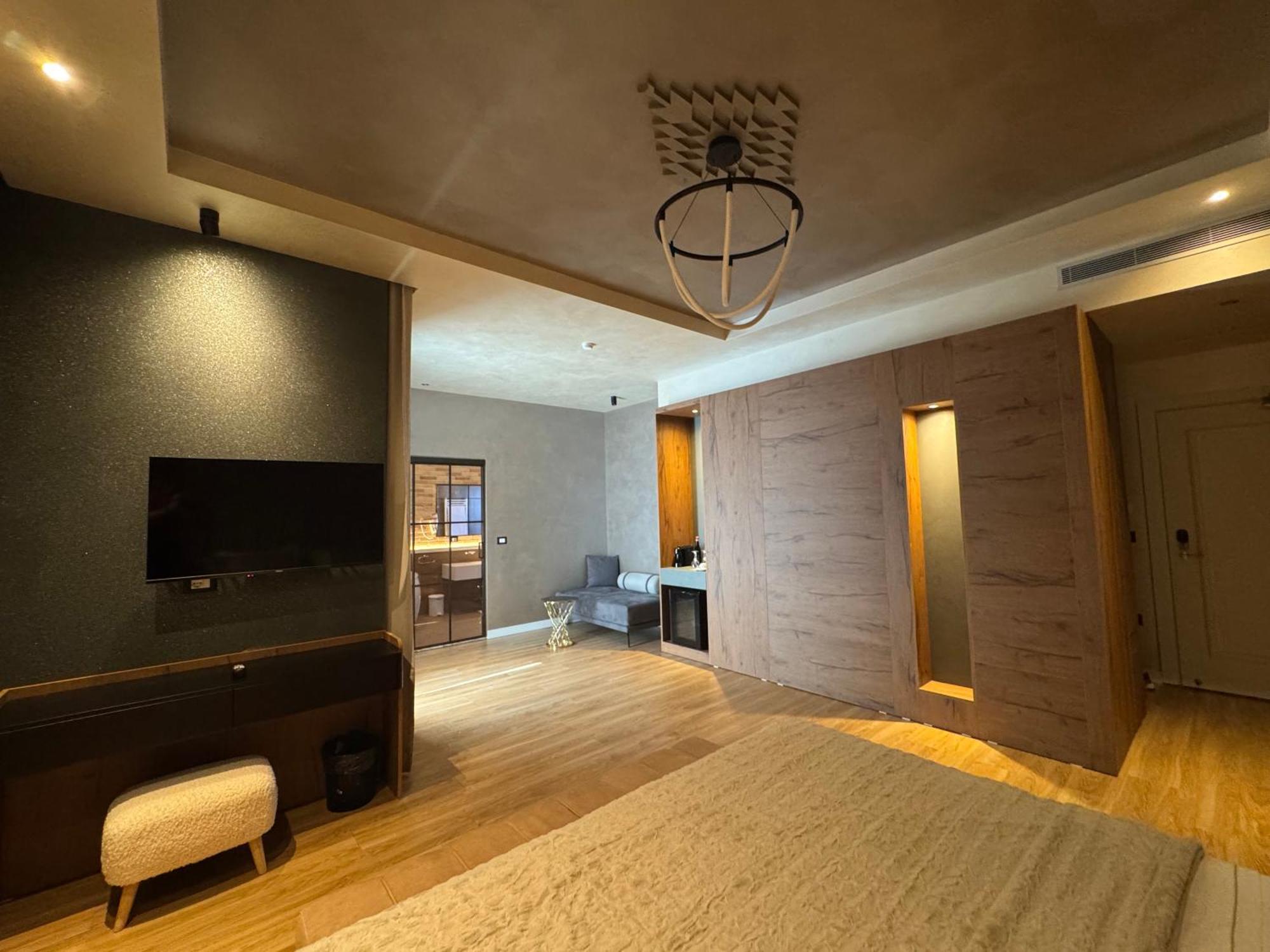 Suite Hot Tub
