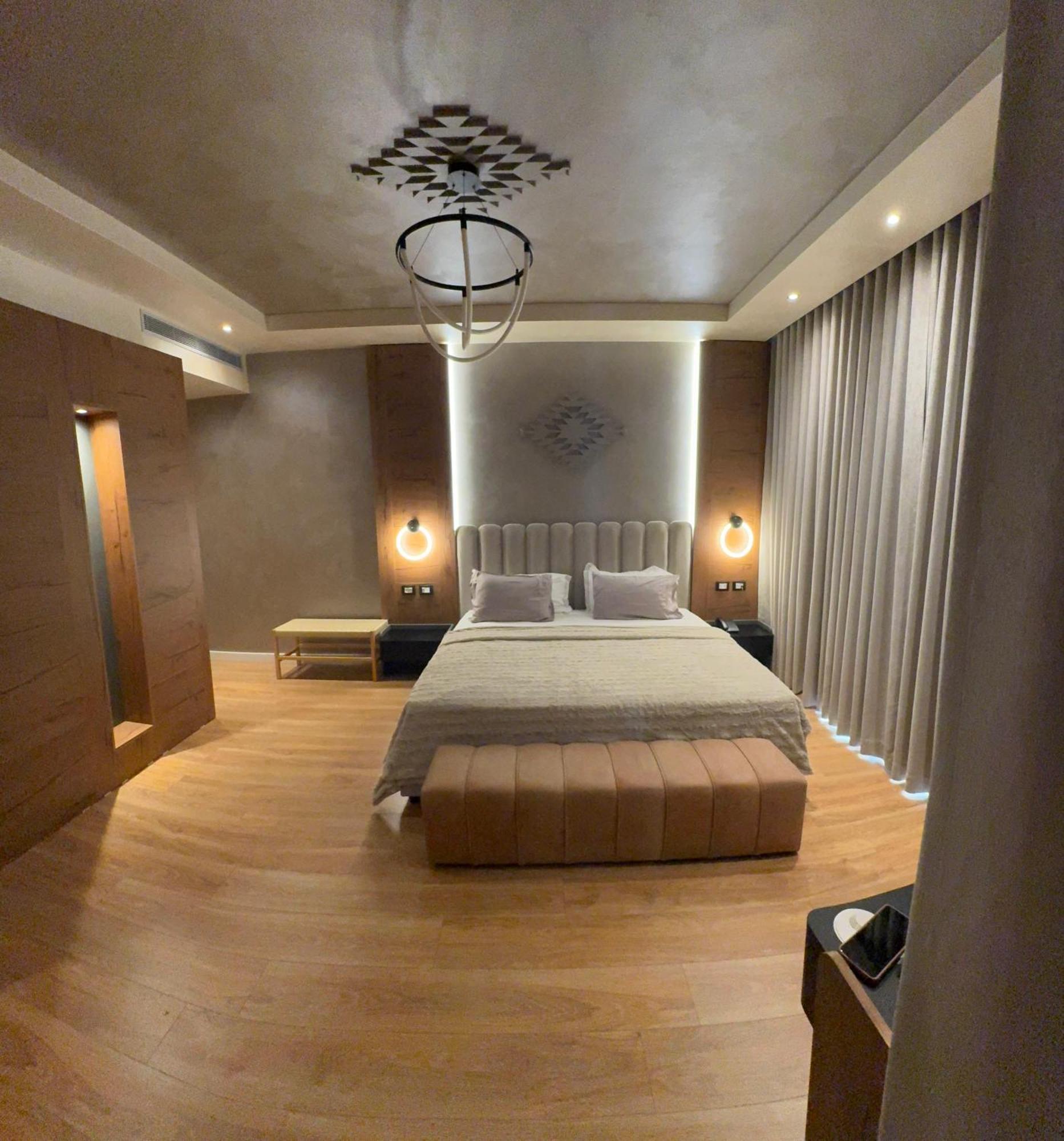 Suite Hot Tub