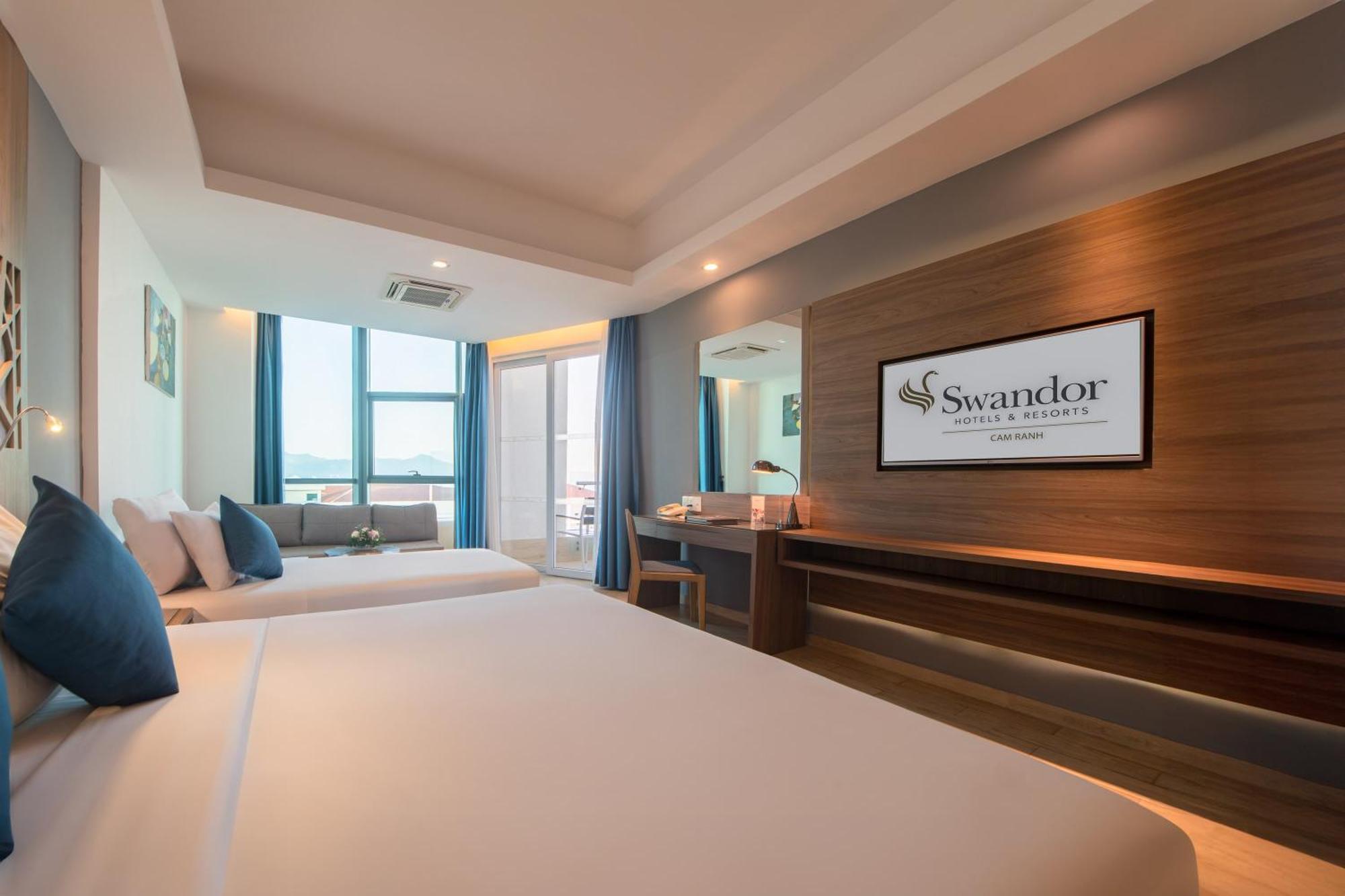 Deluxe Triple Room with Sea View,1681771954:JPEG