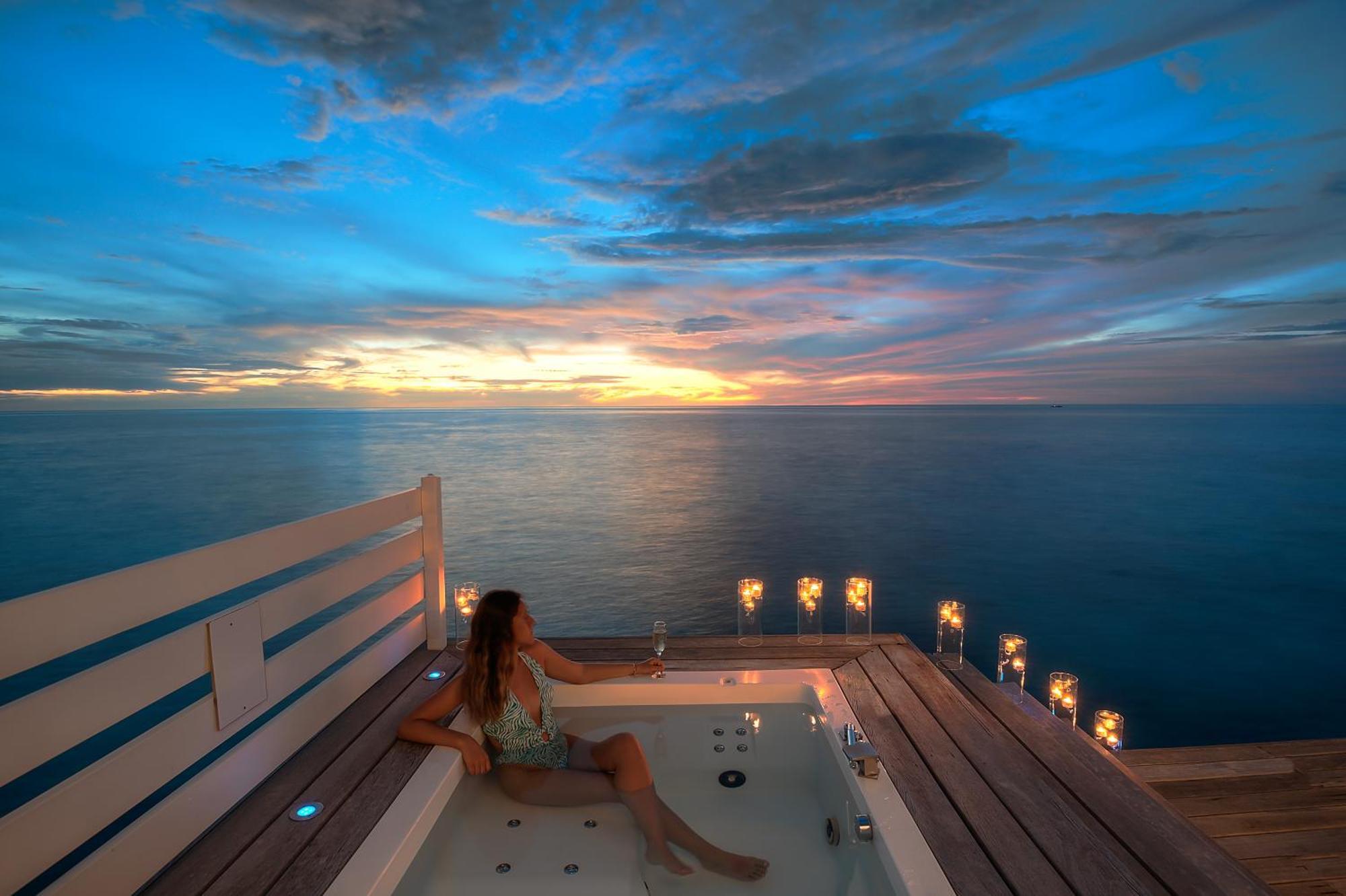 Water Villa with Jacuzzi,1683822563:JPEG