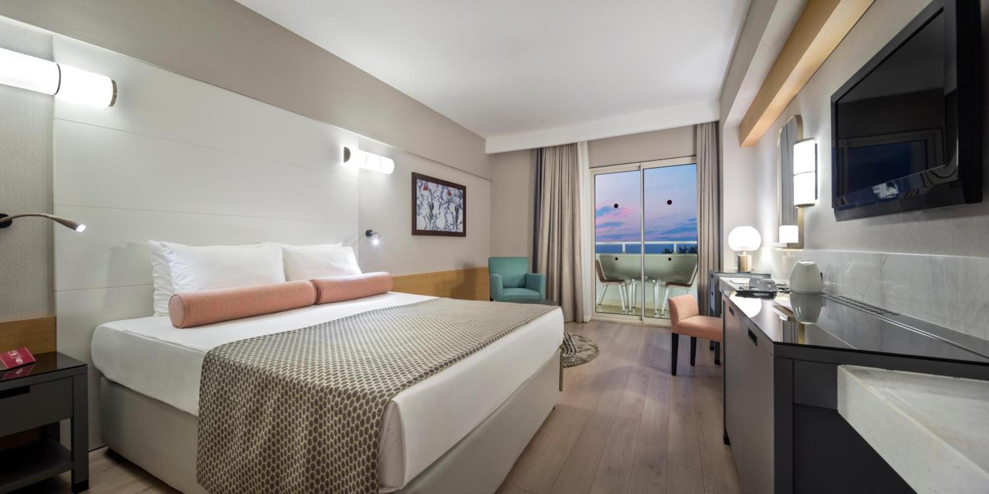 Chambre Double ou Lits Jumeaux Standard avec Vue Partielle sur Mer