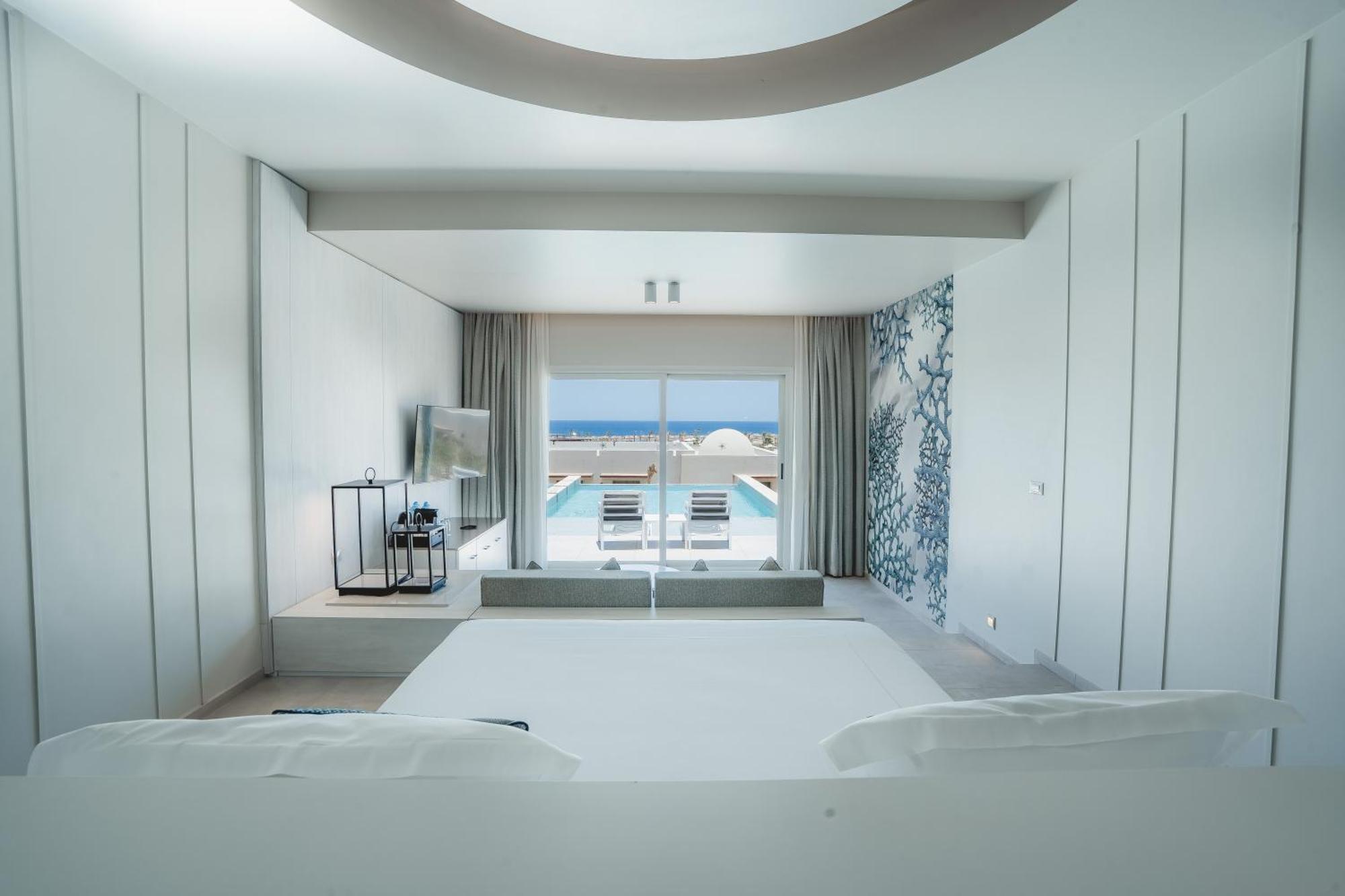 Swim up Private Pool Suite,1689970576:JPEG