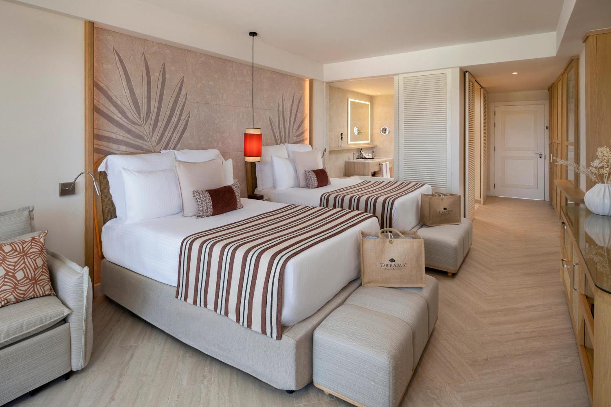 Preferred Club Junior Suite Ocean View Double Bed