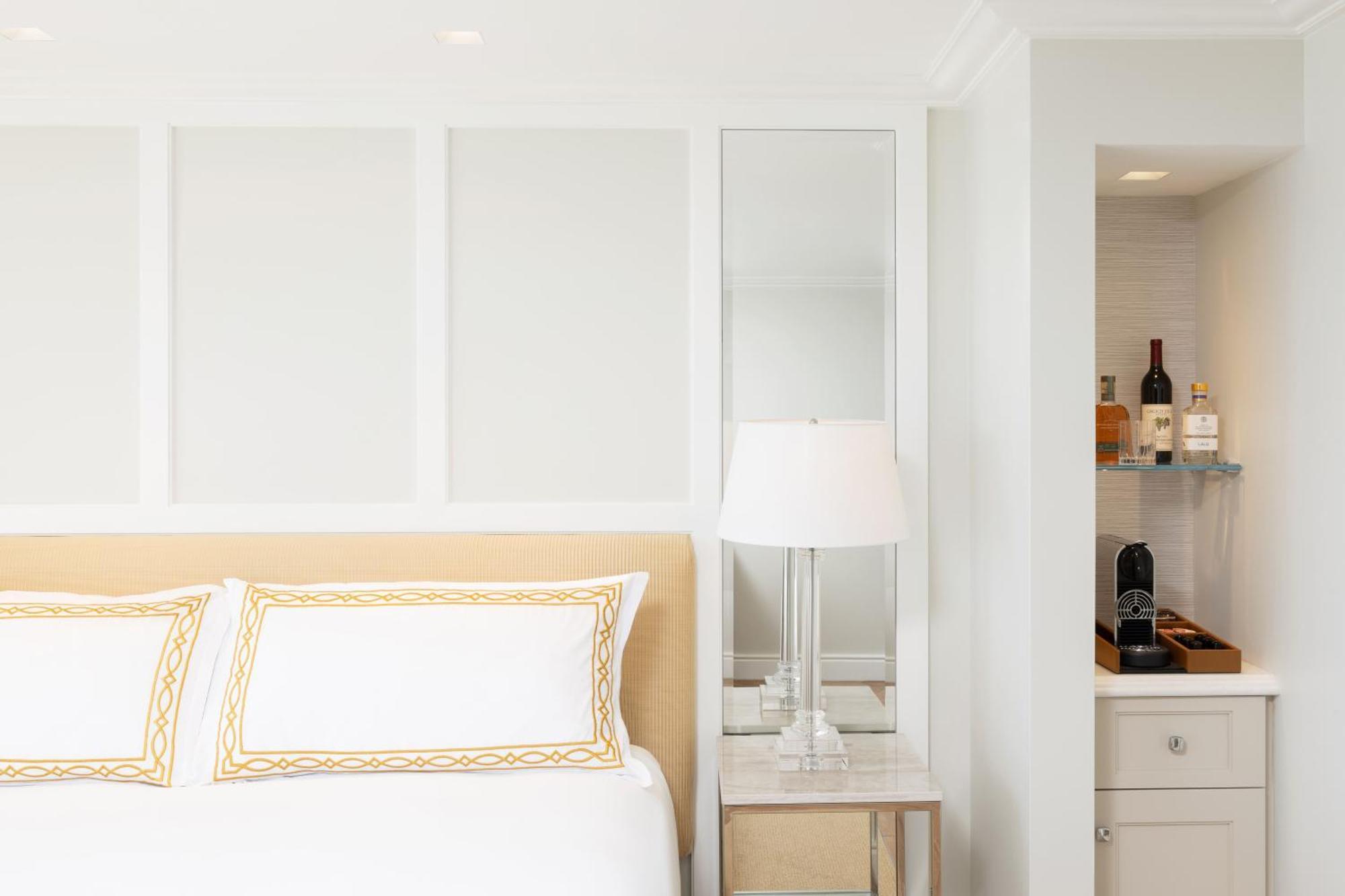 Oceanview King,1692041883:JPEG