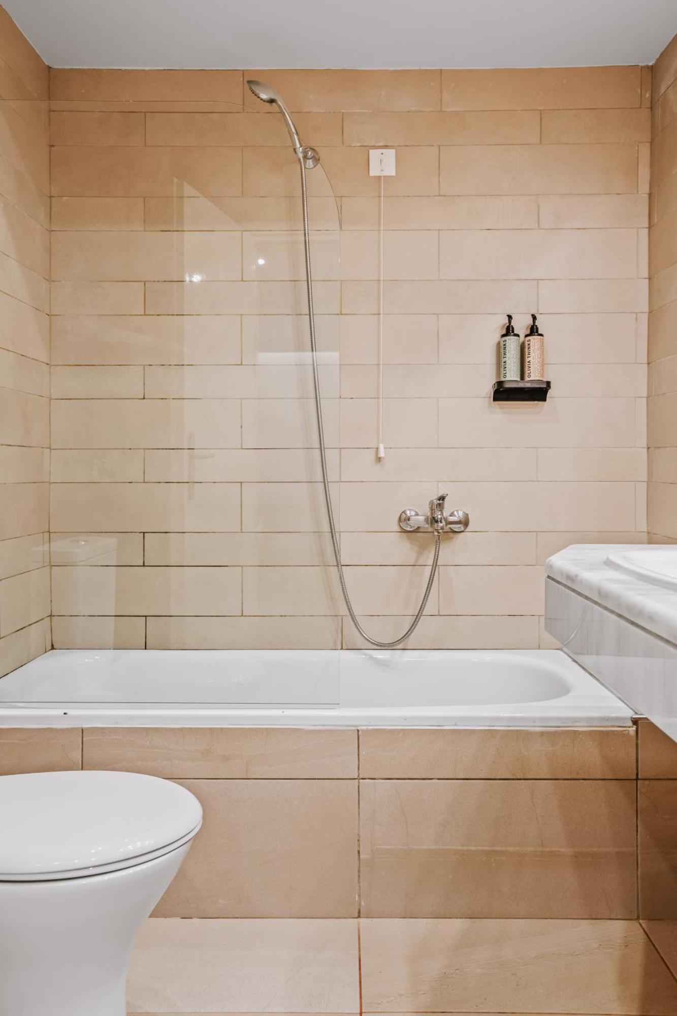 Familiensuite mit Balkon