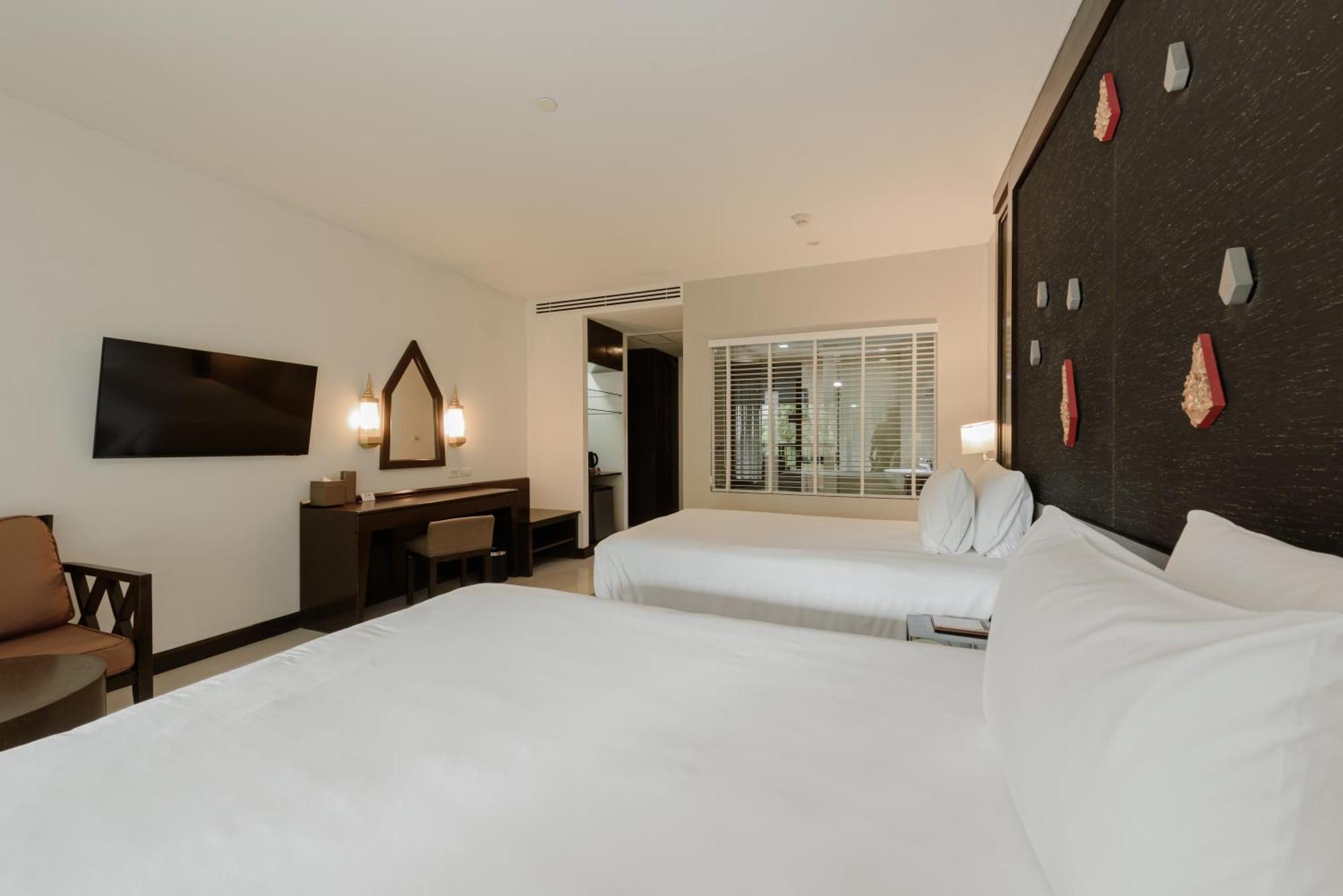 Double Room with Pool View