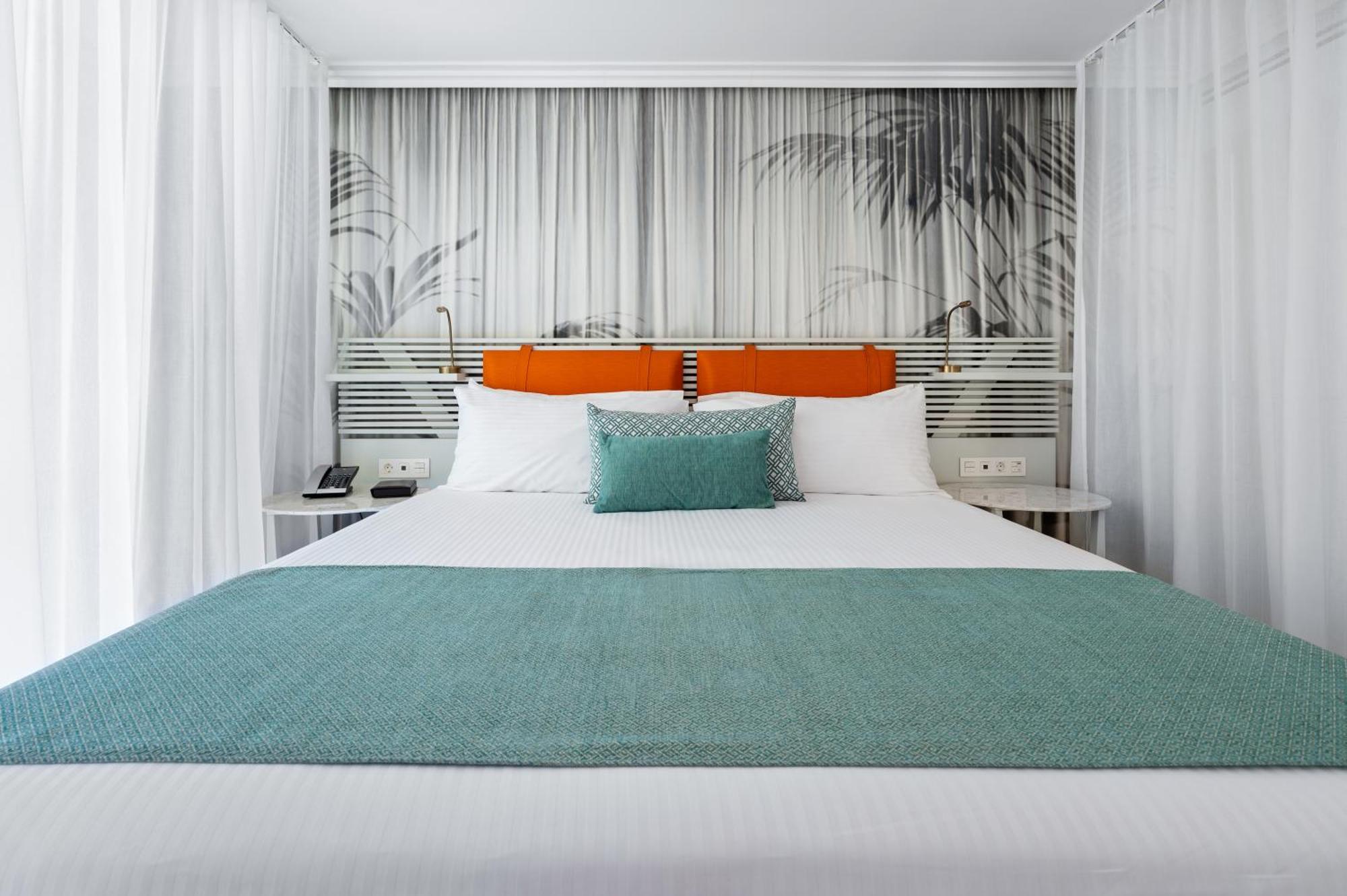 Kamer met Kingsize Bed