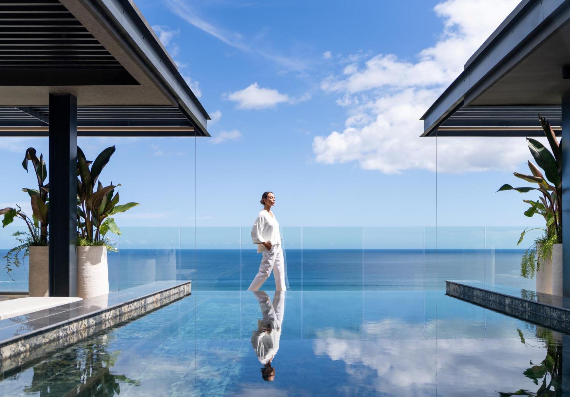 Legend Signature Penthouse with Oceanview and pool