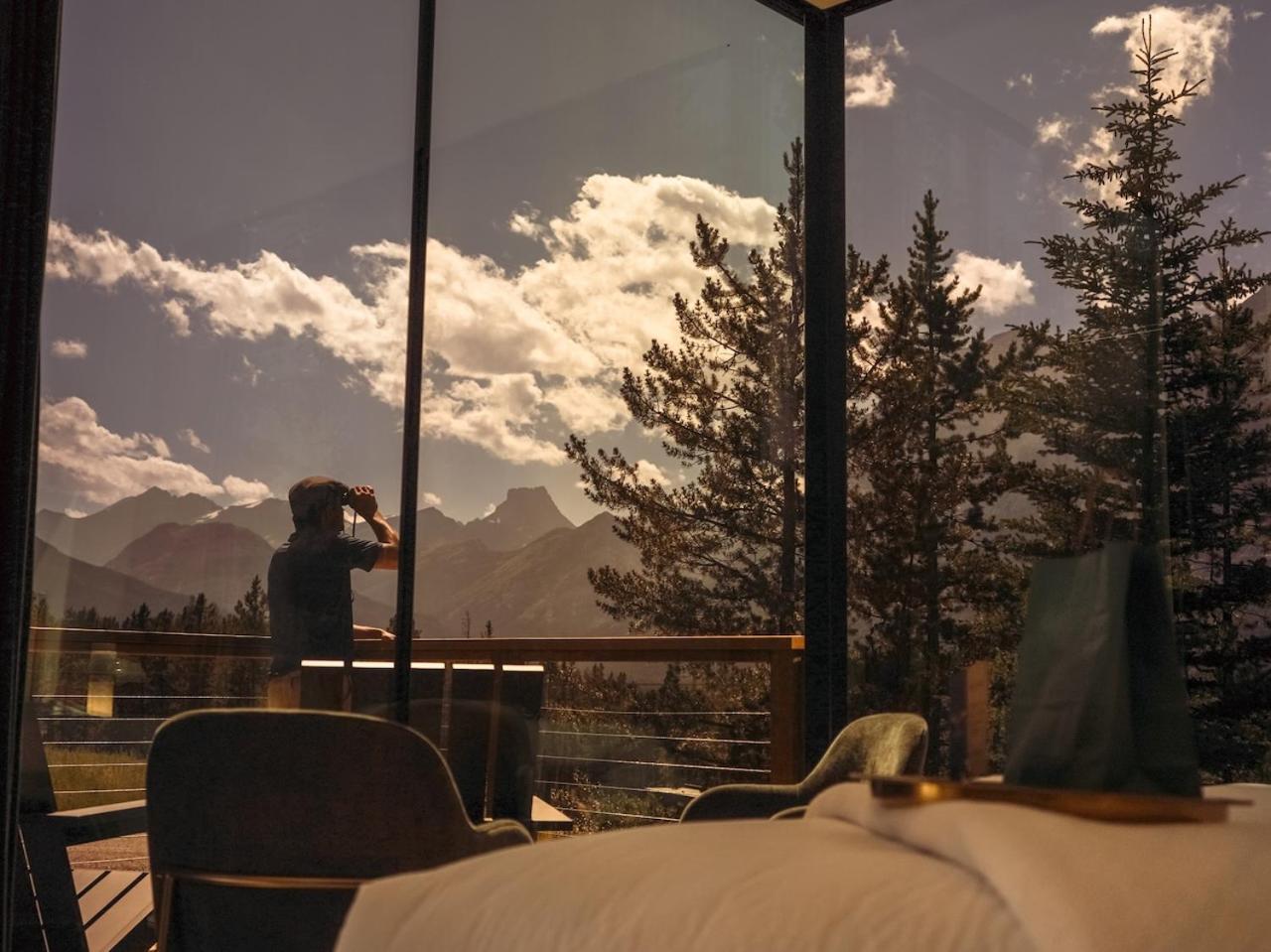 Chalet,1705543557:JPEG