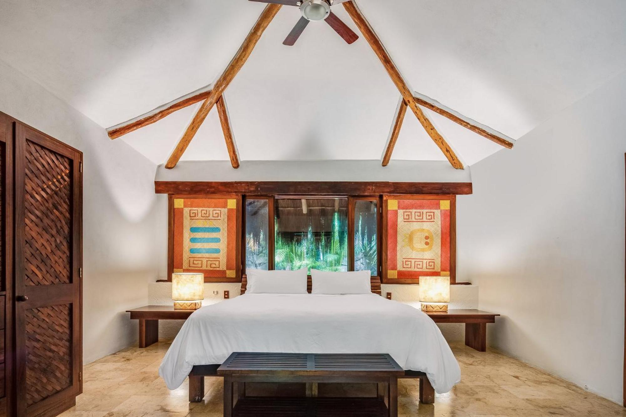 Bungalow King,1706814973:JPEG