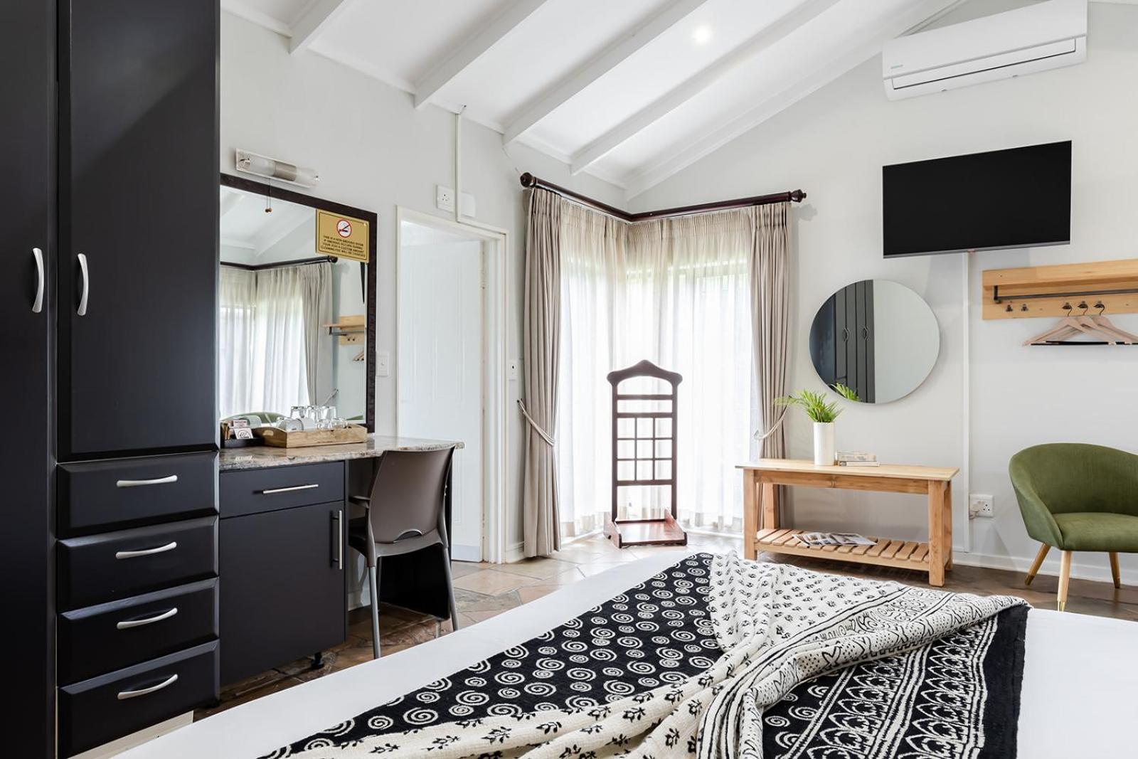 Double Room,1706816134:JPEG