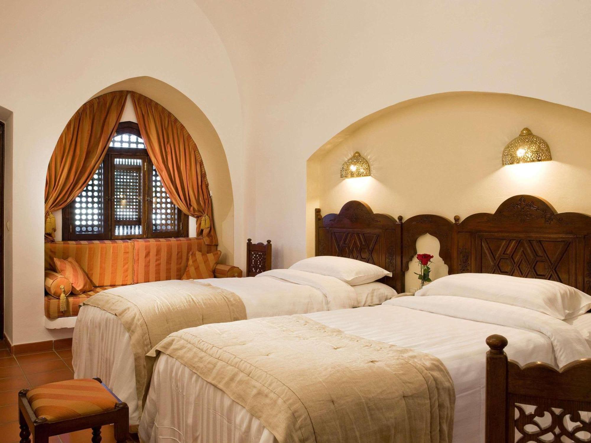 Classic Twin Room with Partial Sea View,1706823989:JPEG