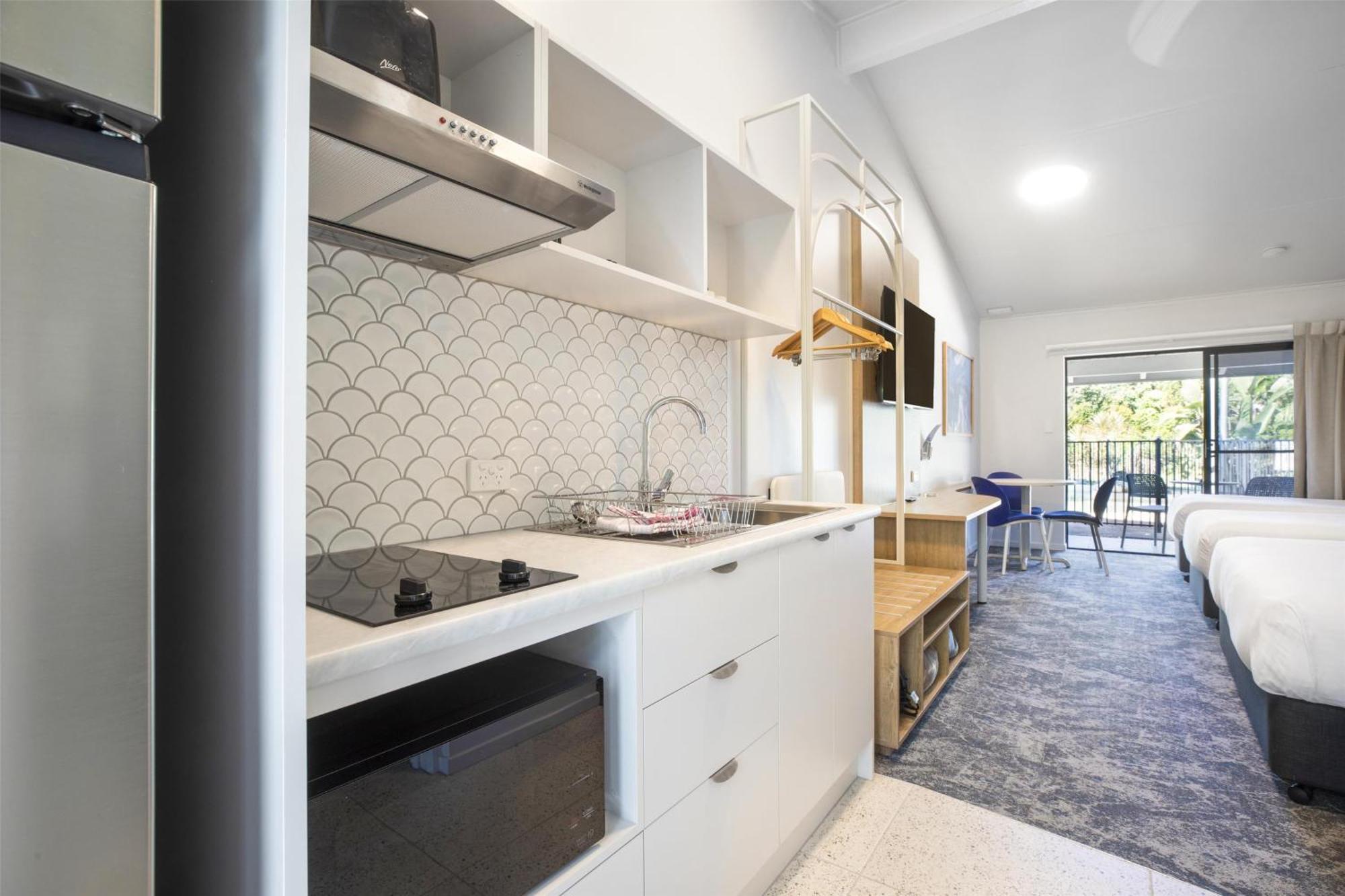 Family Studio Kitchenette