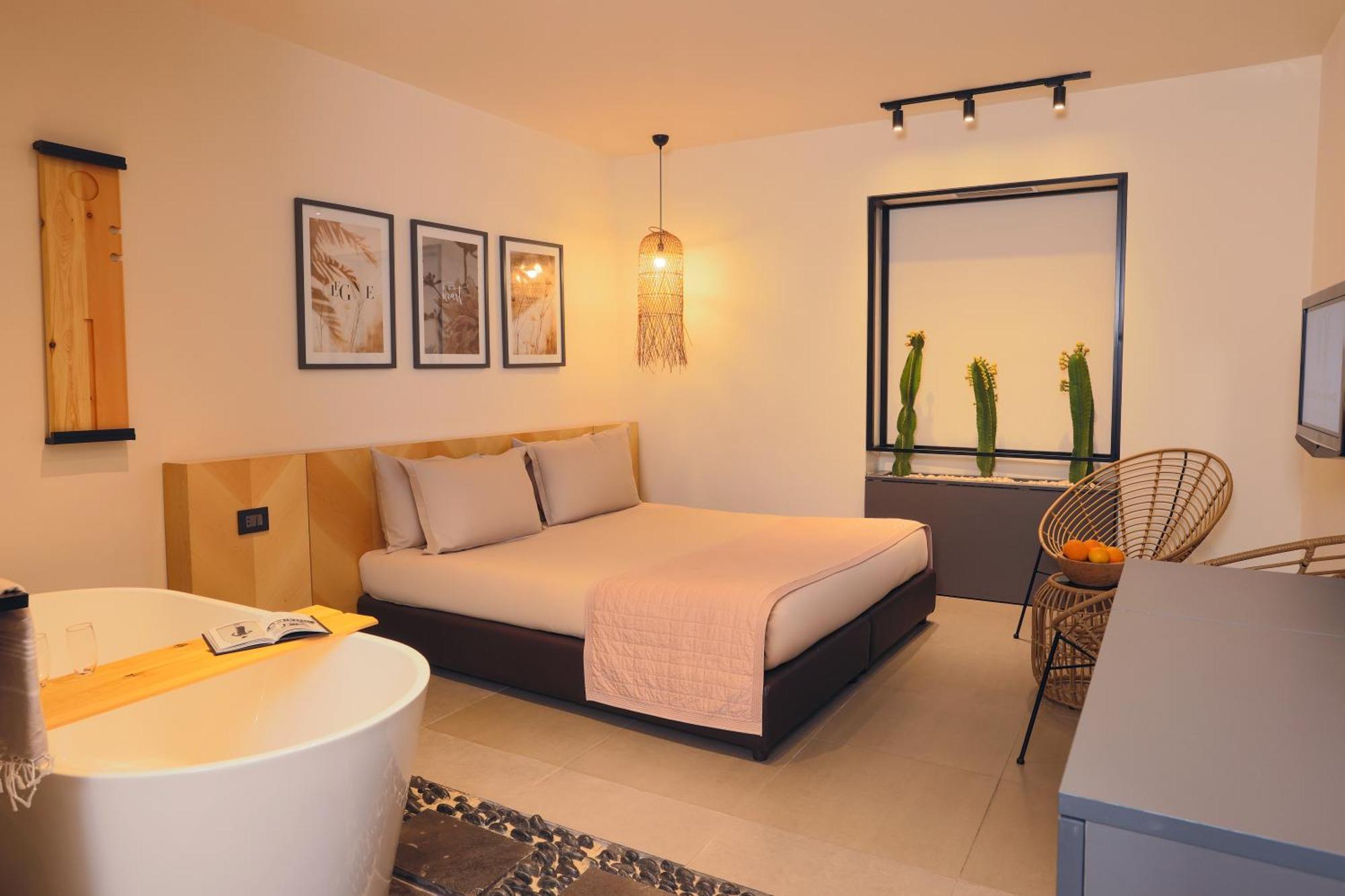 Small Double Room,1706869814:JPEG