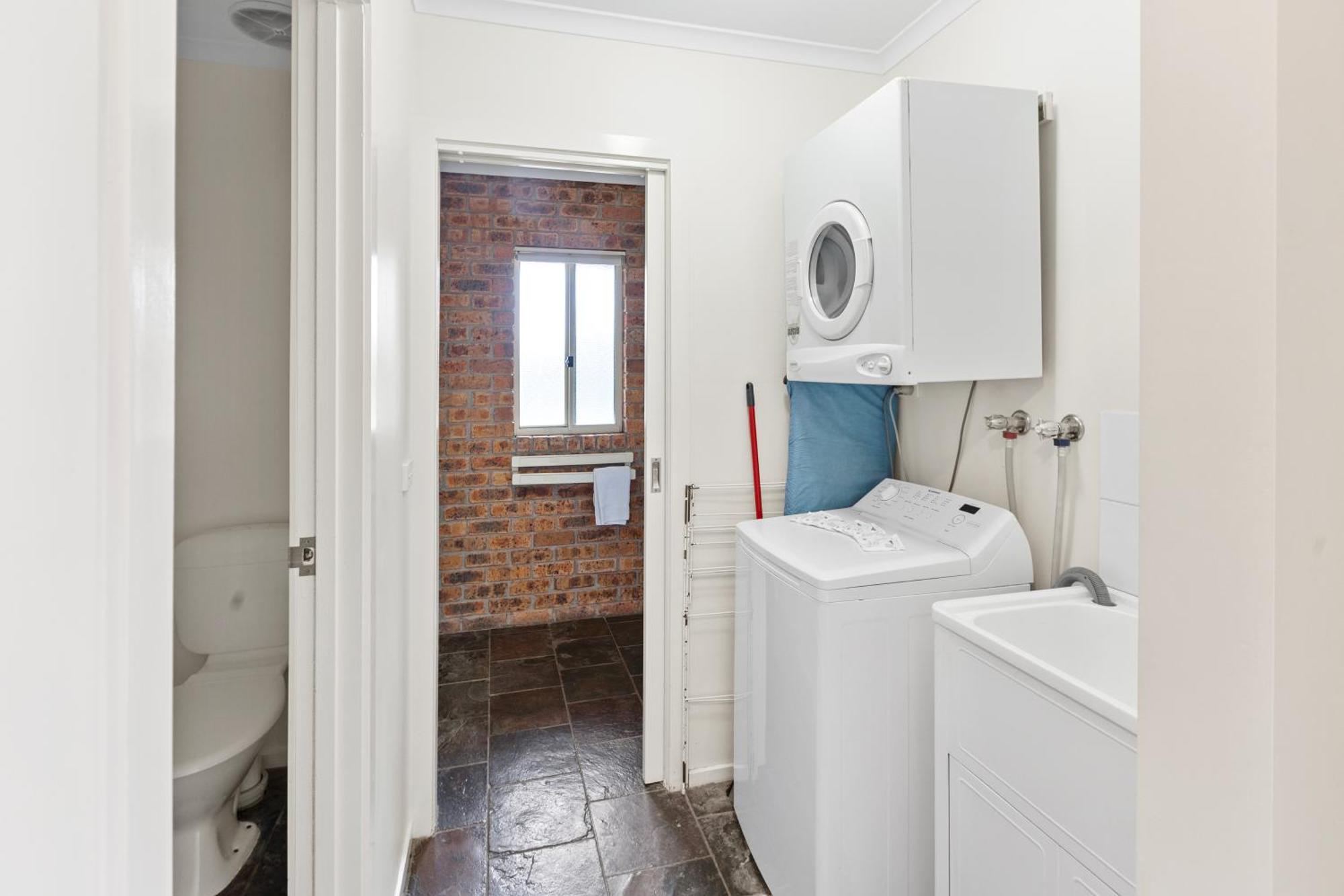 Two-Bedroom Apartment,1706917941:JPEG