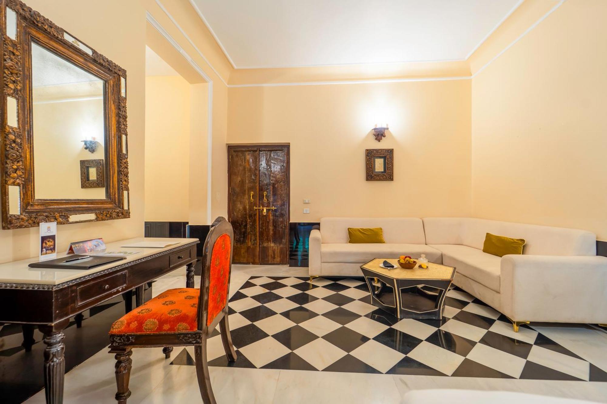 King Room