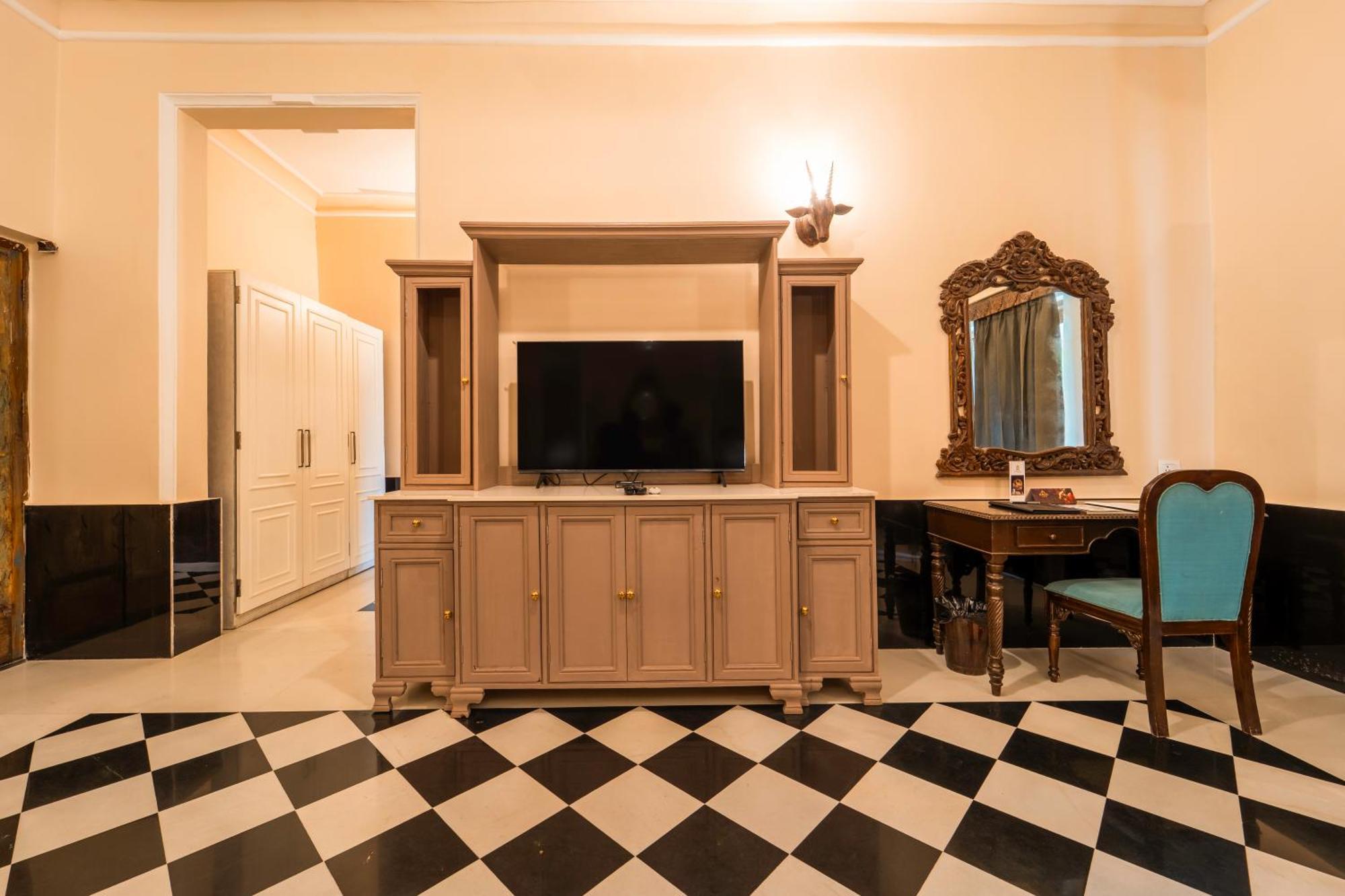King Room