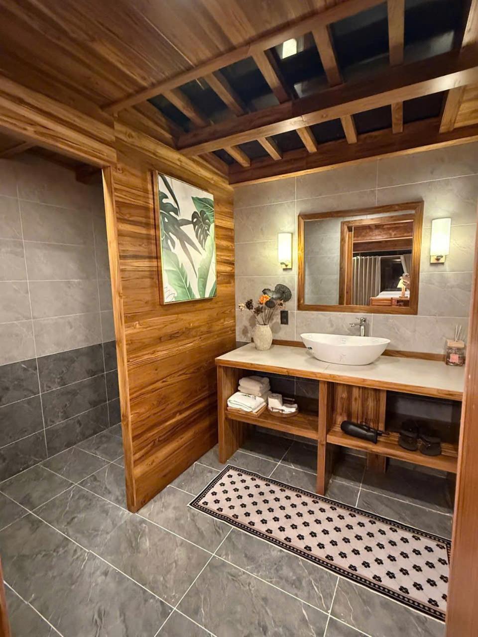 Family Room with Garden View,1717110524:JPEG