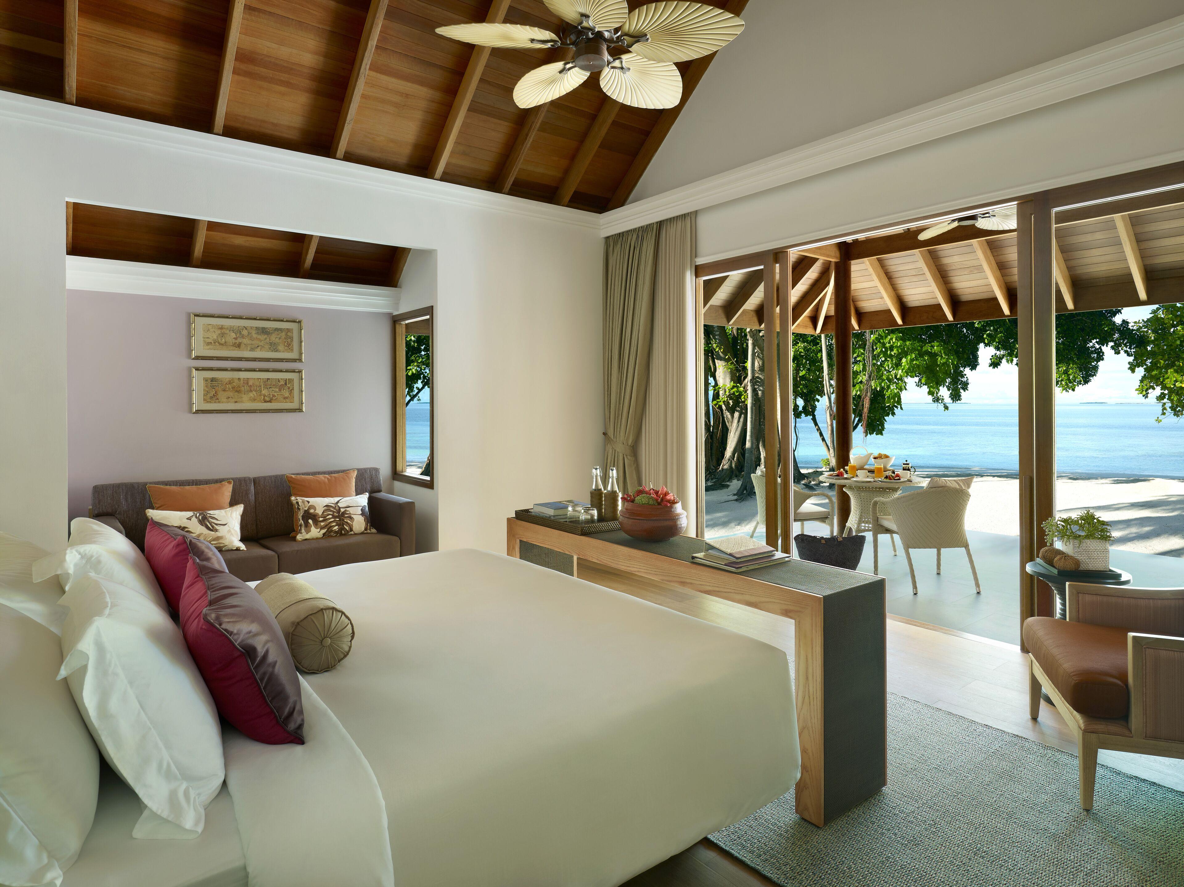 Beach Villa 122sqm Beachfront Access Butler Service