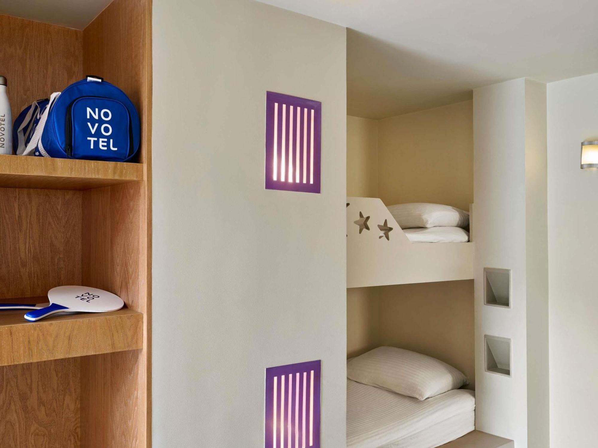  Family Suite a Separate Bunk Beds Kids room Garden side Palm Wing