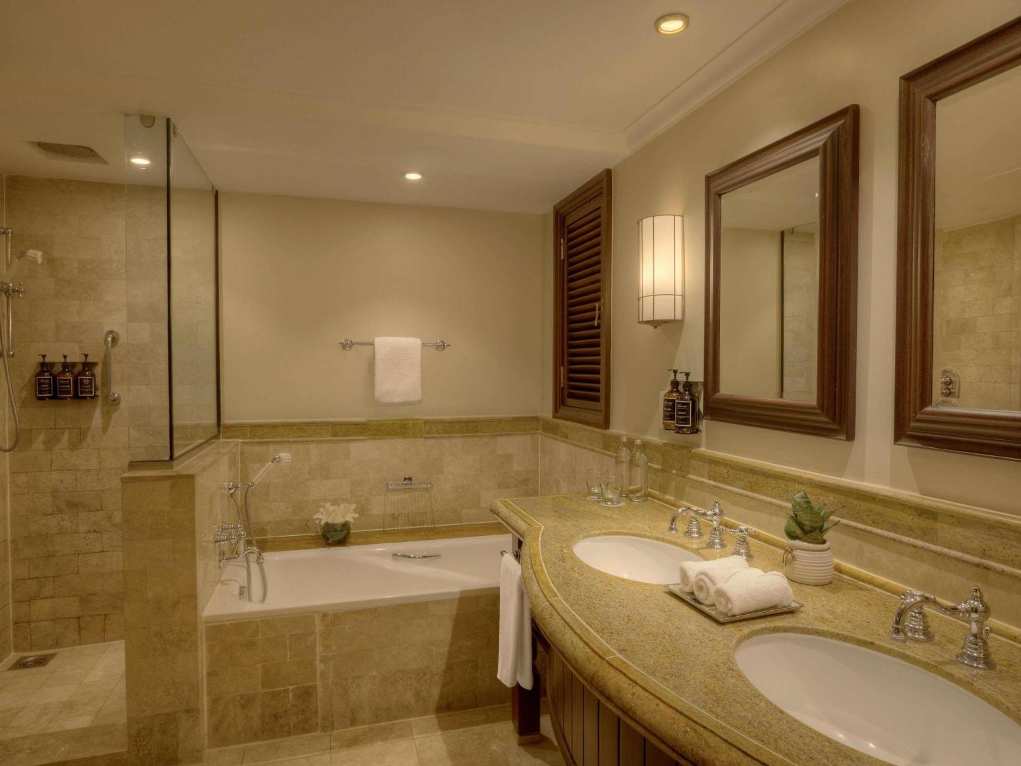 William Holden Two-Bedroom King Suite,1717068161:JPEG