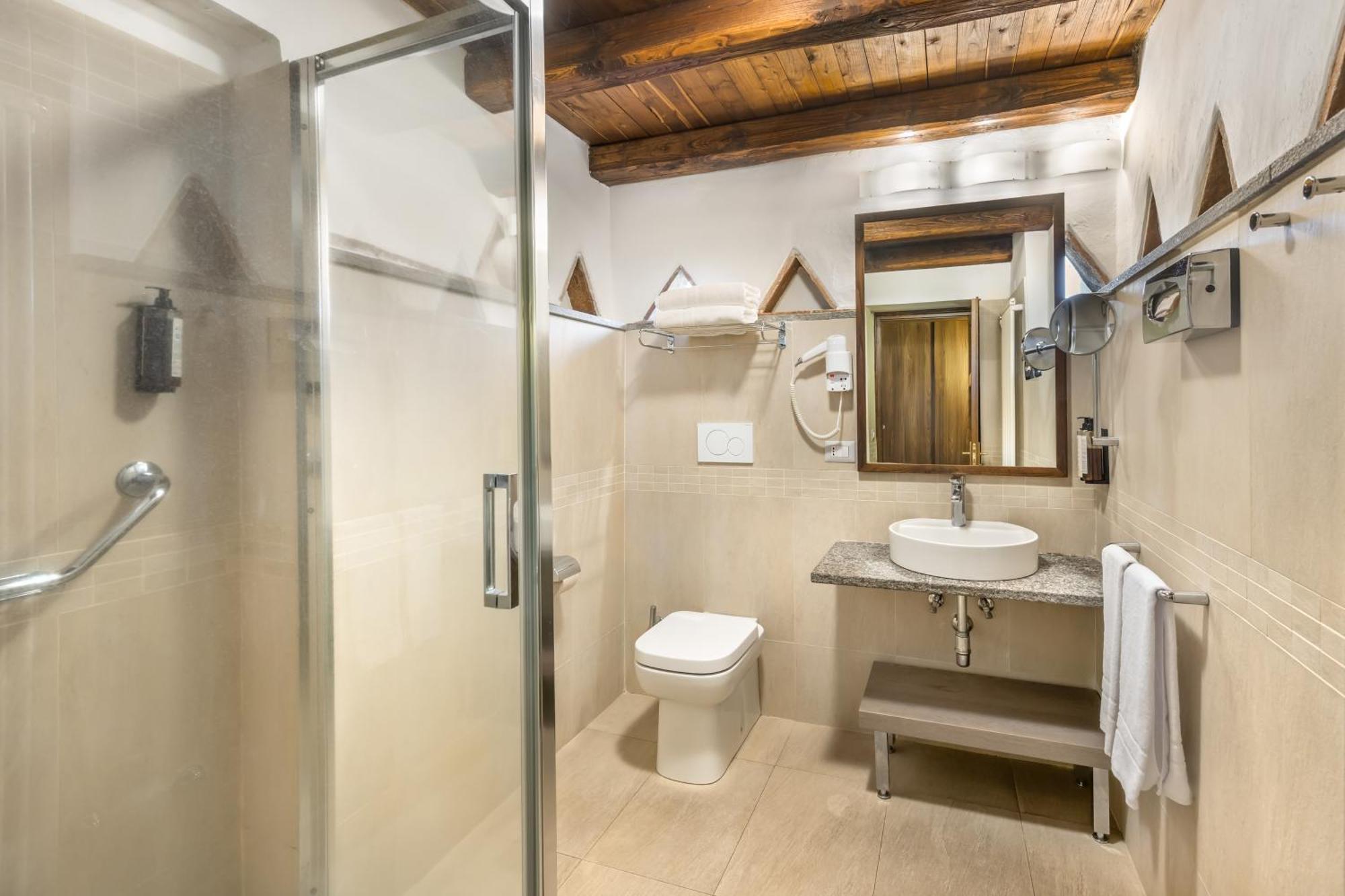 Superior Studio Apartment,1722904023:JPEG