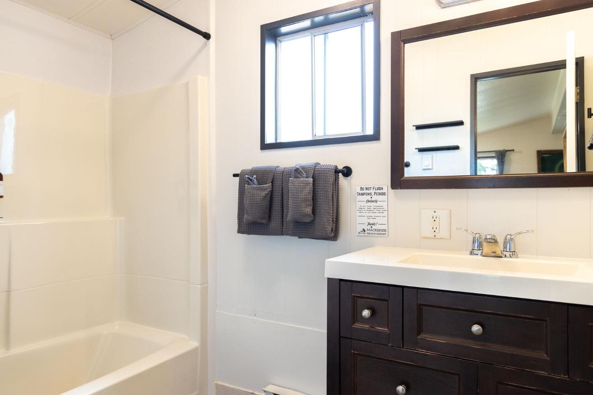 One-Bedroom Cottage,1722941025:JPEG