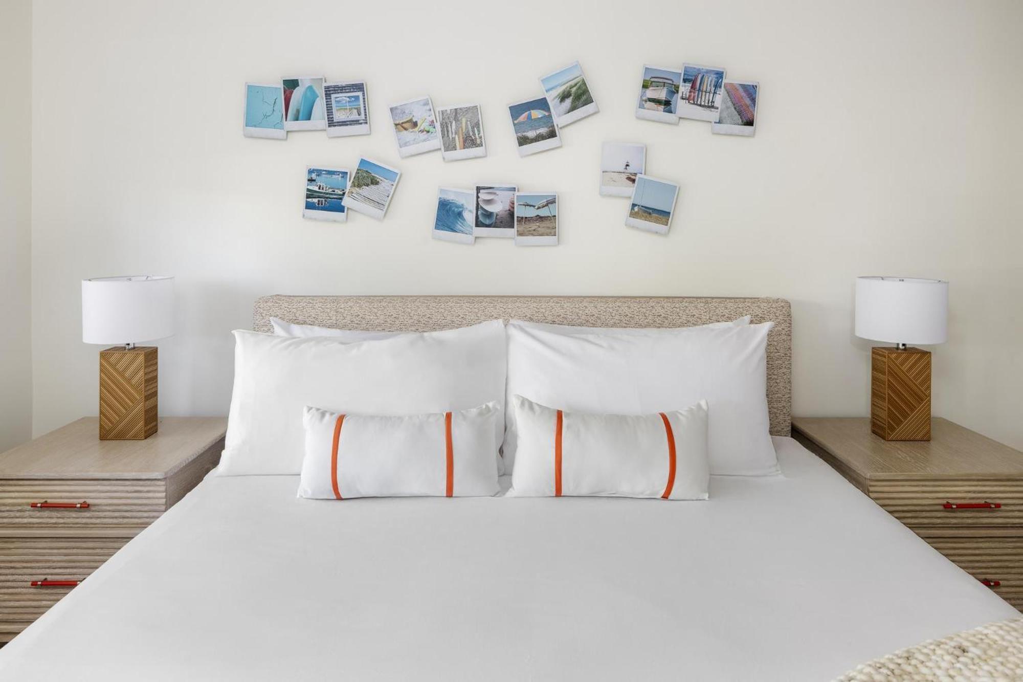 King Room,1730017275:JPEG