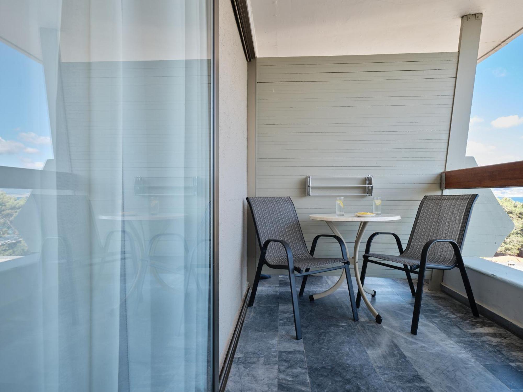 Double or Twin Room with Garden View,1730048568:JPEG