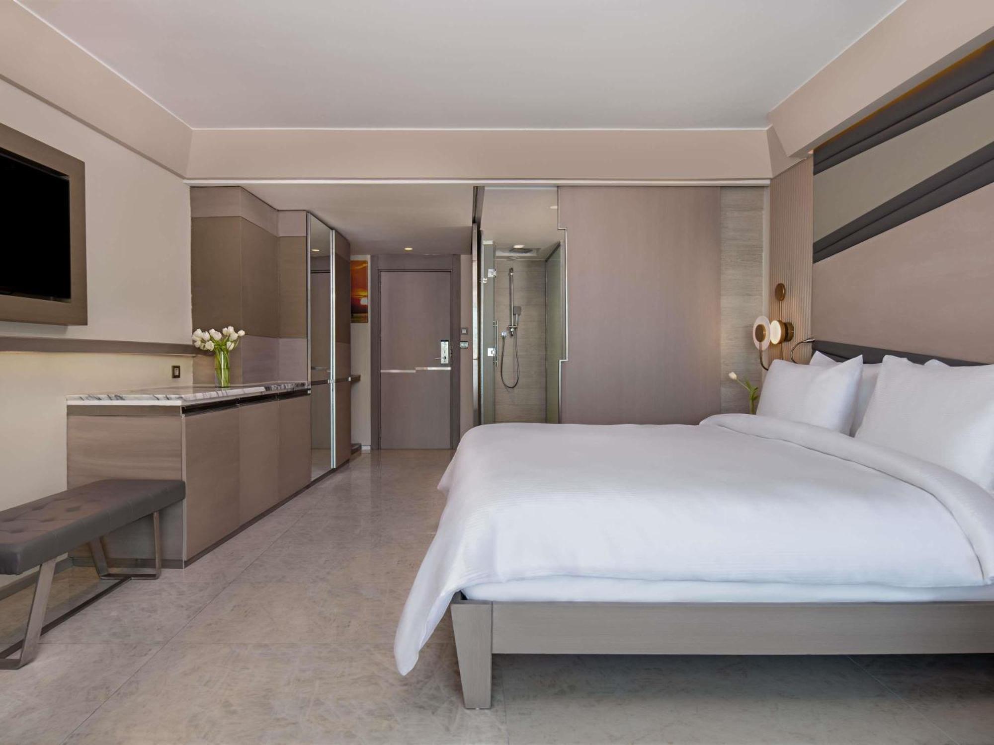 Deluxe Double Room with Sea View,1739386113:JPEG