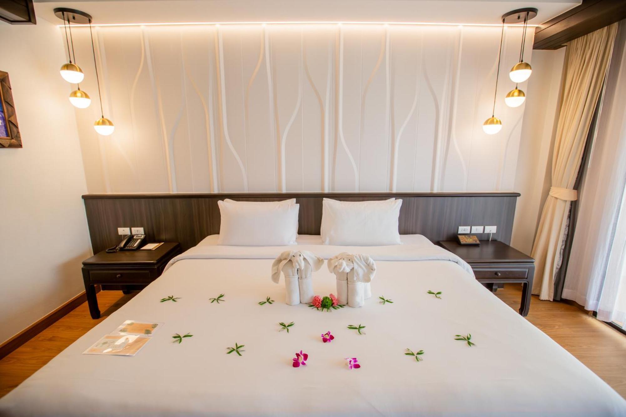 Deluxe Double or Twin Room with Pool View,1742645797:JPEG