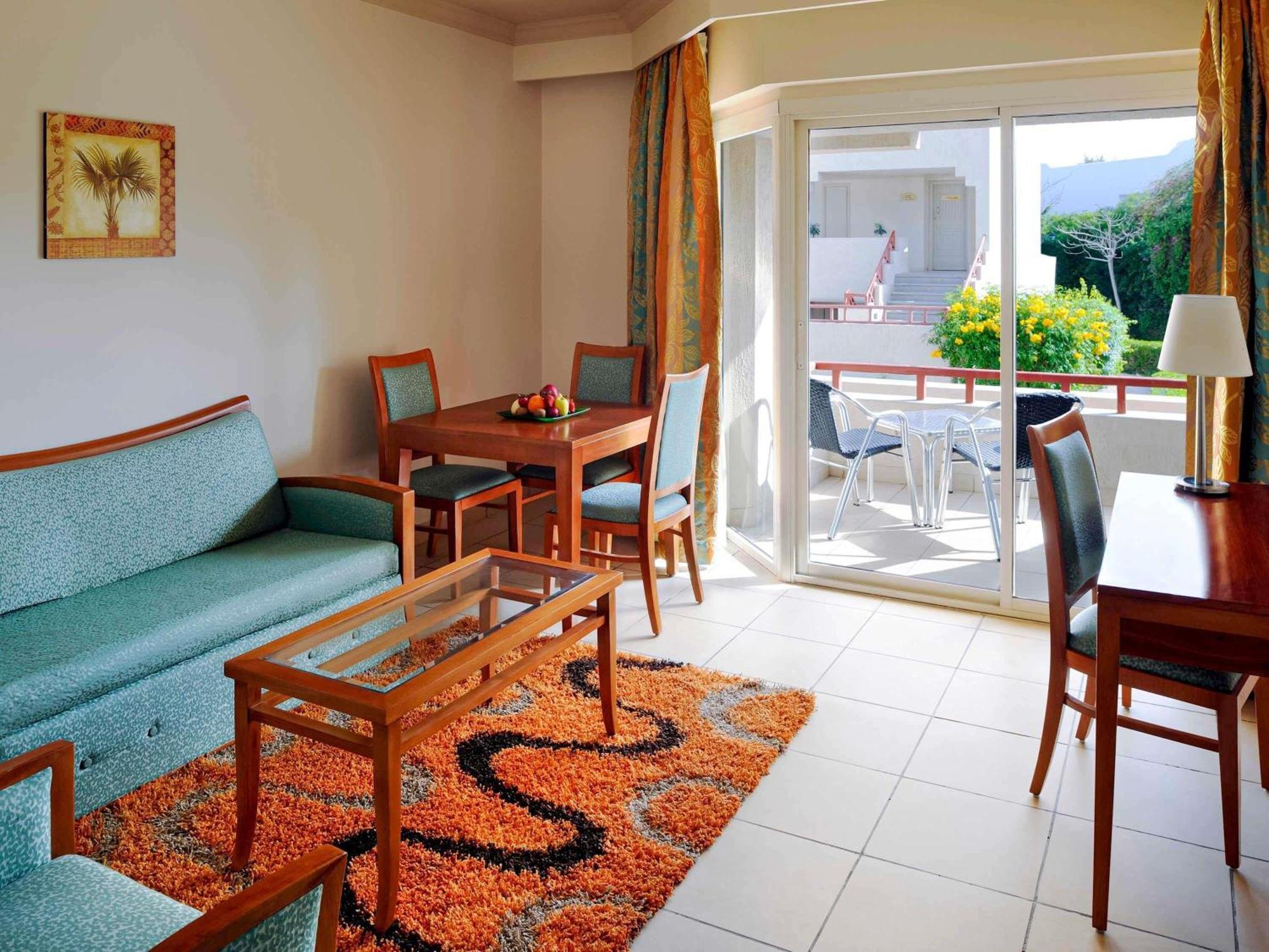 Executive Double Suite with Sea View- Beach Side