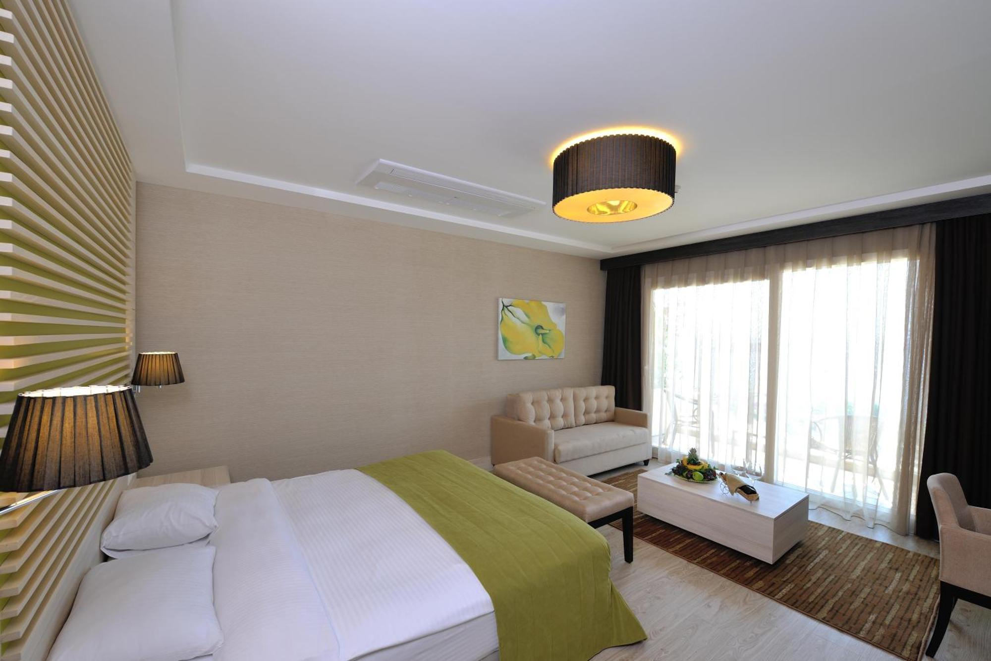 Deluxe Room,1742662382:JPEG