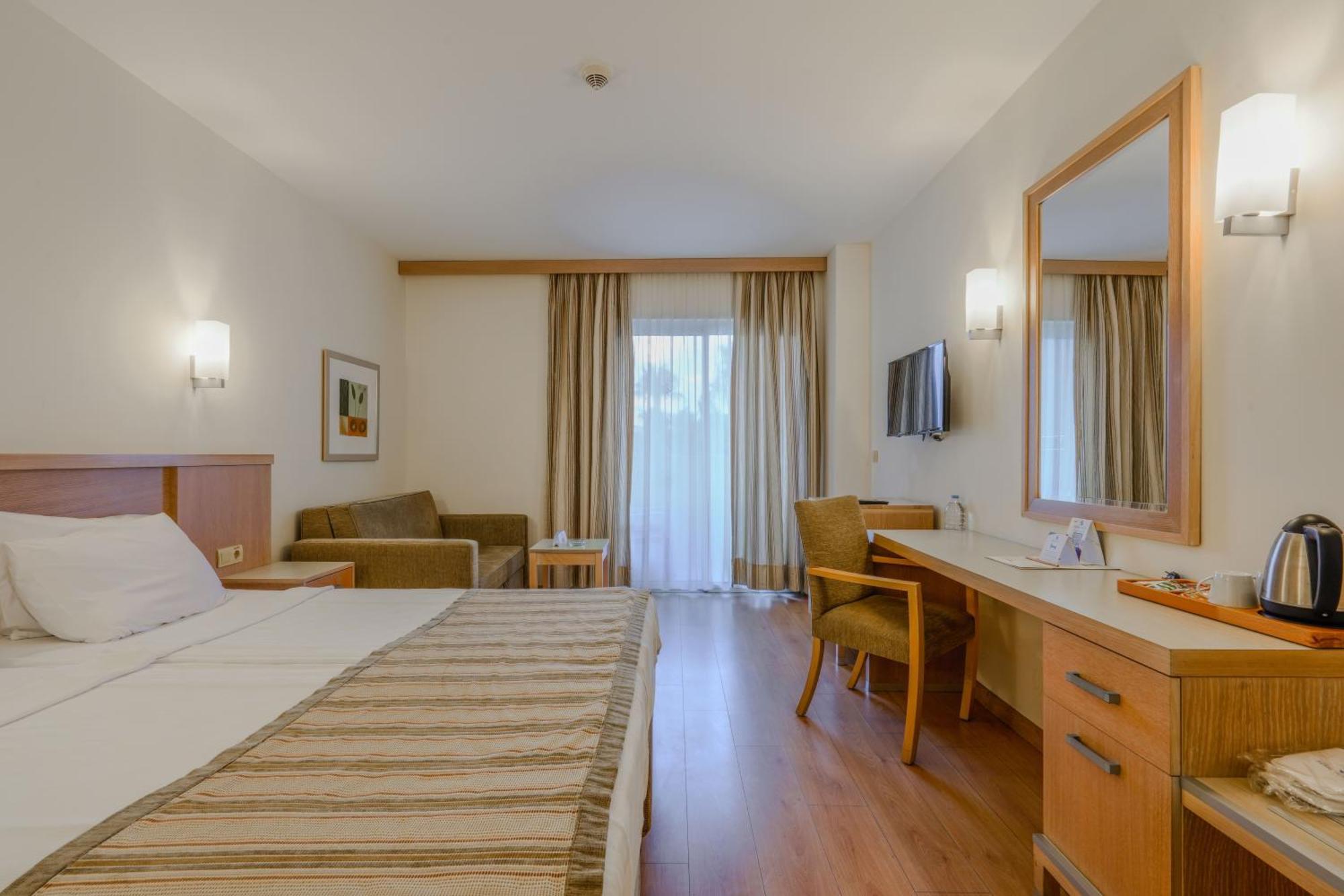Standard Double or Twin Room,1742702854:JPEG