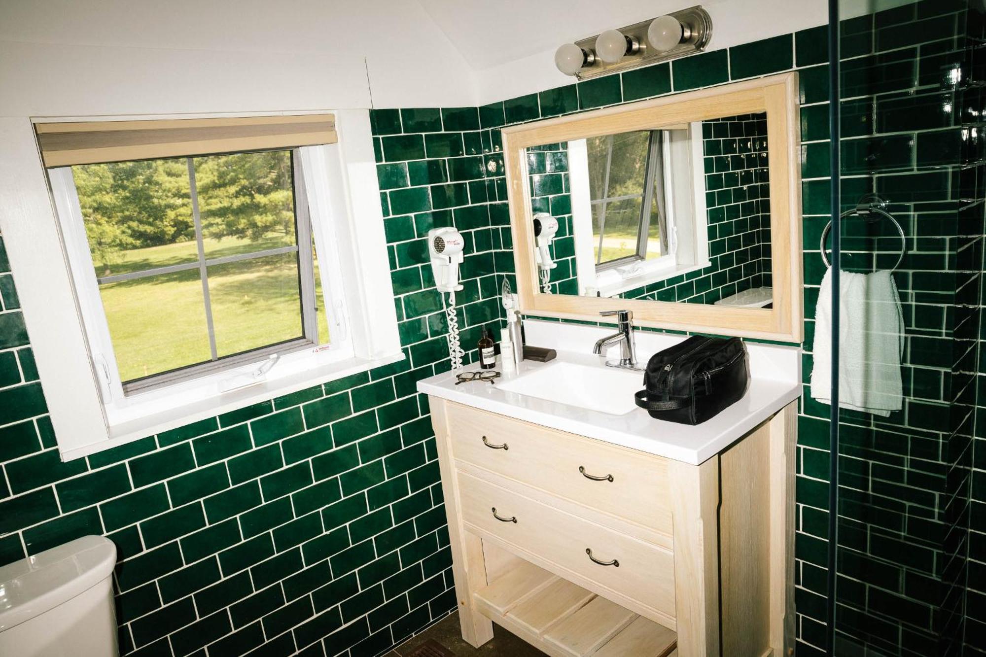 Holiday Home,1742729831:JPEG